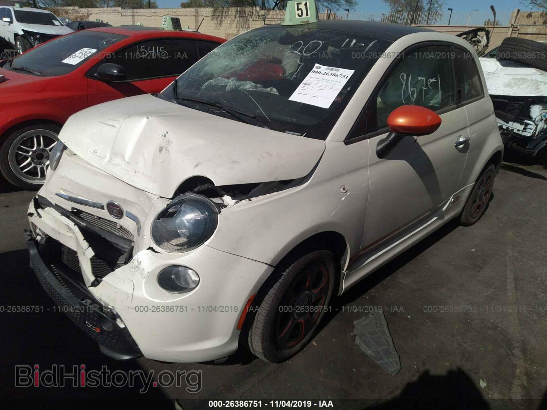 2015 FIAT 500 - VIN: 3C3CFFGE9FT652826 - Фото 2