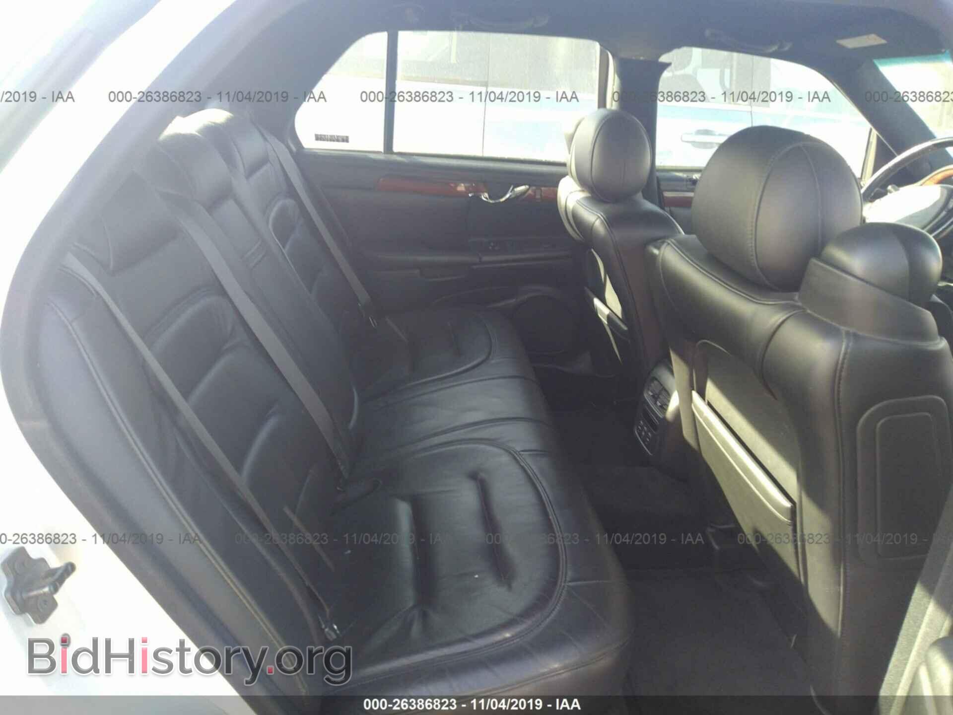 2000 CADILLAC DEVILLE - VIN: 1G6KD54Y9YU230184 - Photo 8