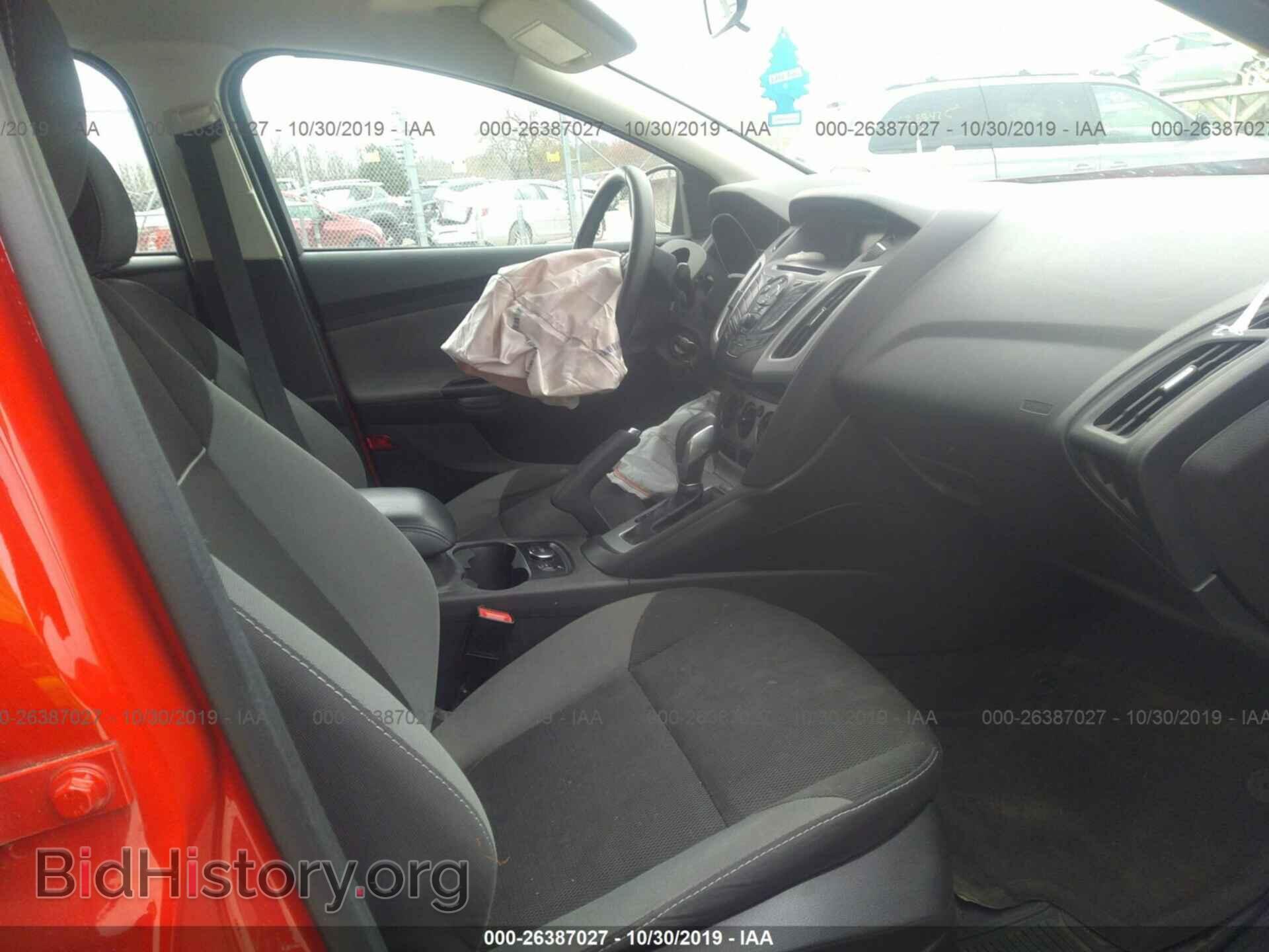 2014 Ford Focus - VIN: 1FADP3F26EL417951 - Photo 5