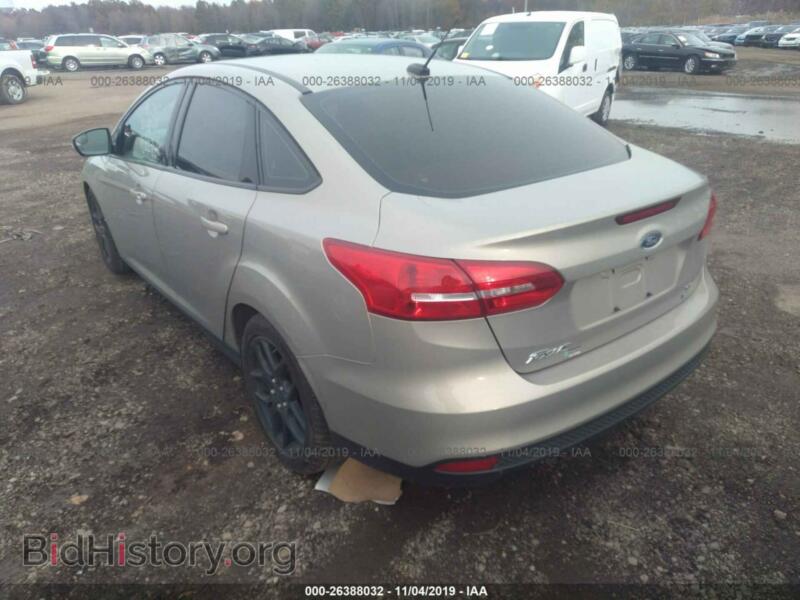2016 Ford FOCUS (VIN 1FADP3FE6GL211641) — photo 3 of 11