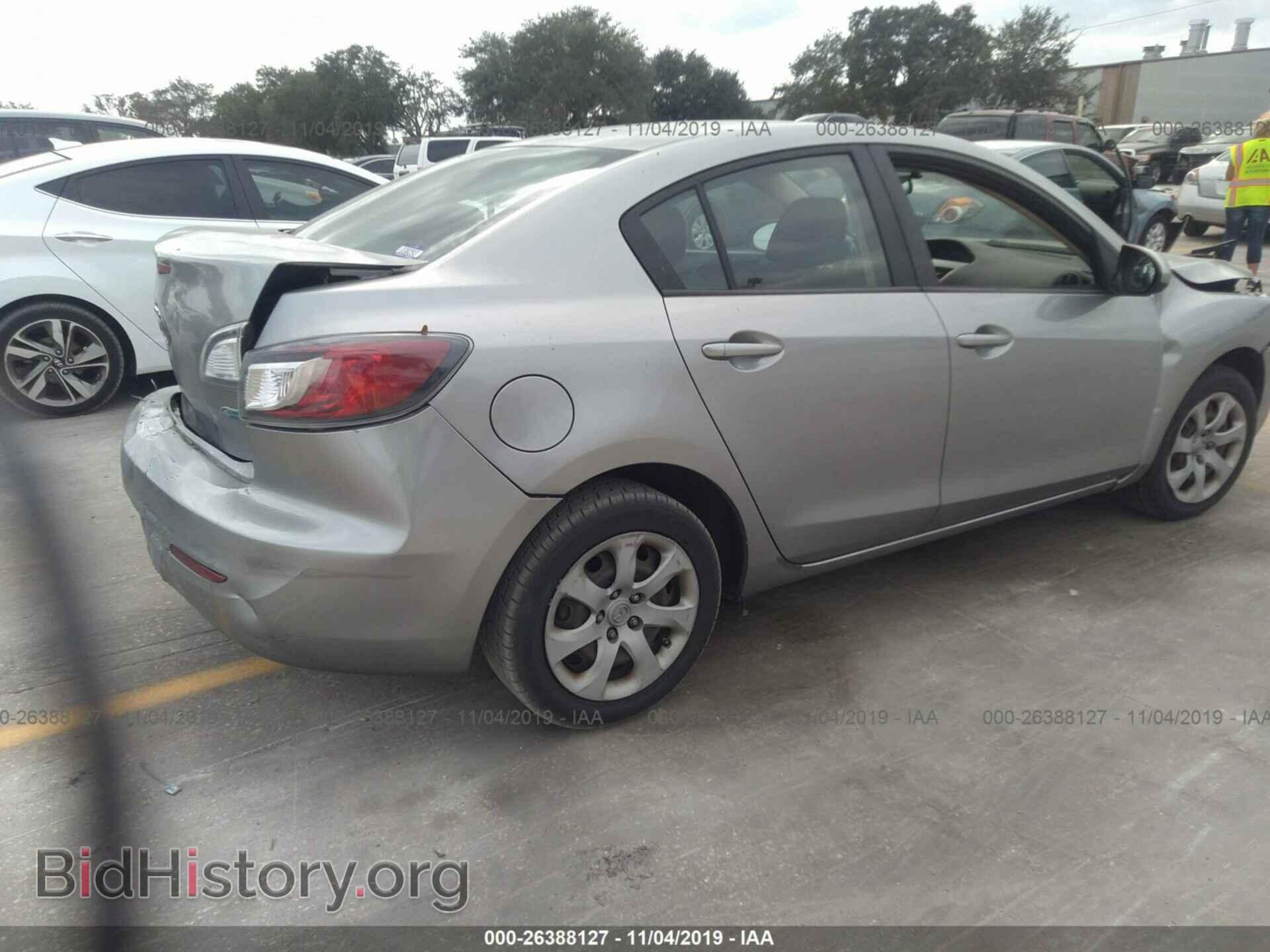 2013 MAZDA 3 - VIN: JM1BL1UP8D1759928 - Фото 4