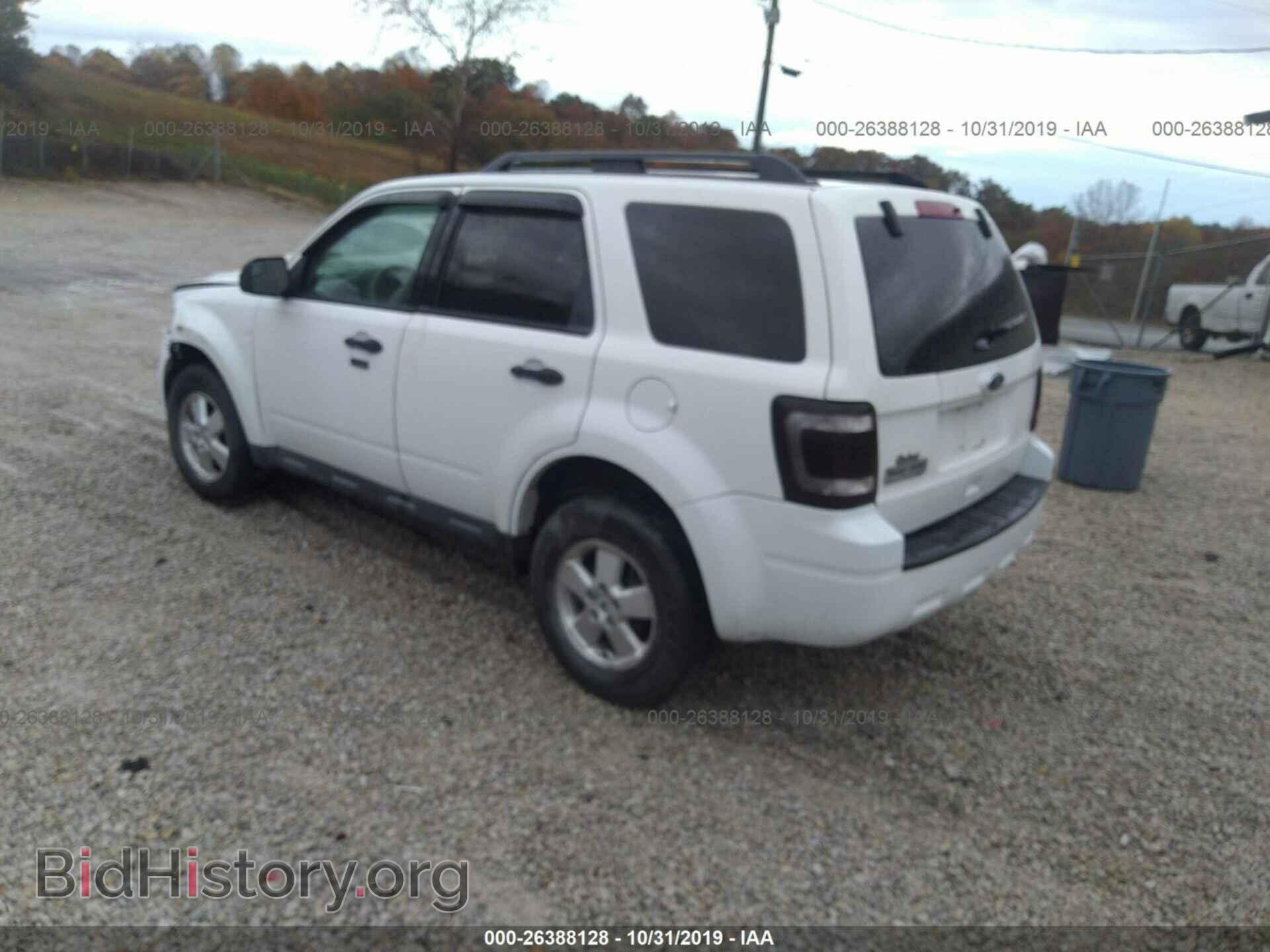 2011 FORD ESCAPE - VIN: 1FMCU9D74BKC54844 - Фото 3