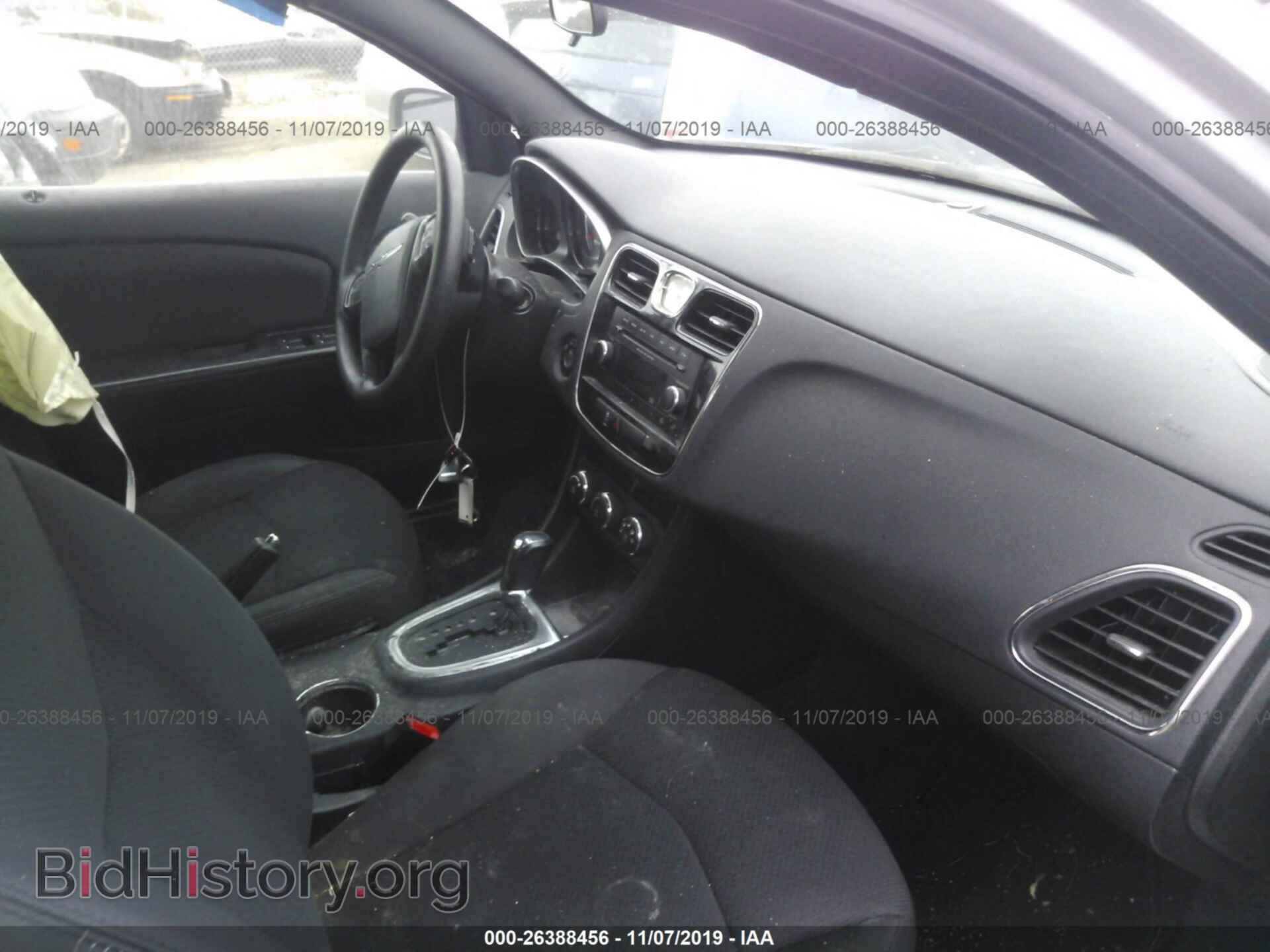 2012 CHRYSLER 200 - VIN: 1C3CCBAB1CN208464 - Фото 5