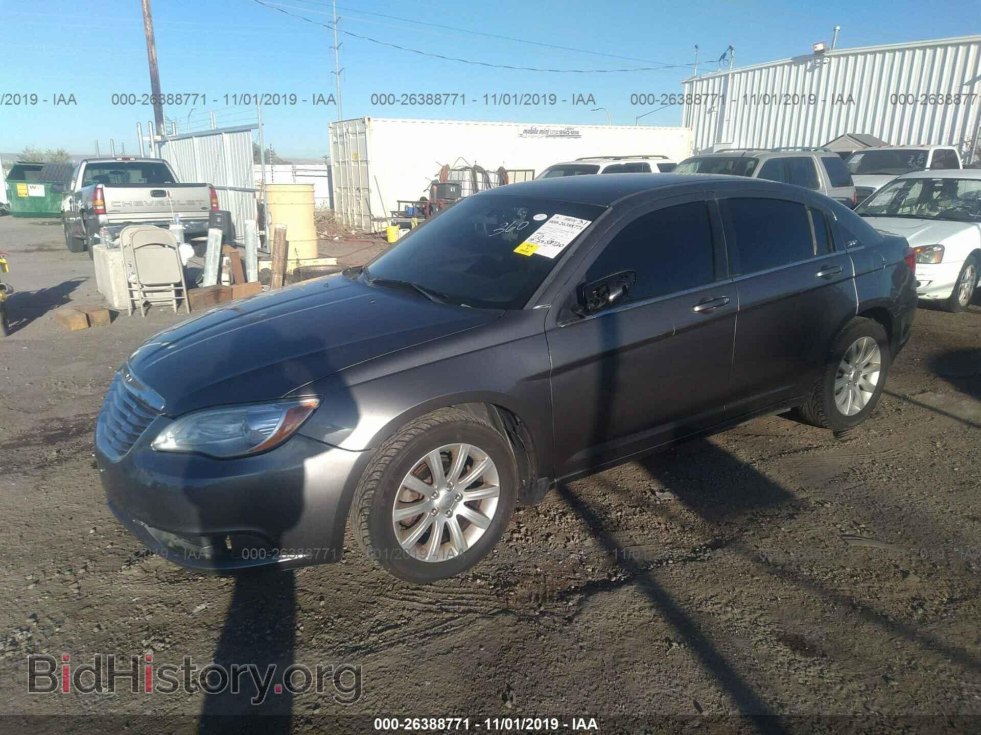 2012 CHRYSLER 200 - VIN: 1C3CCBBB3CN260578 - Фото 2