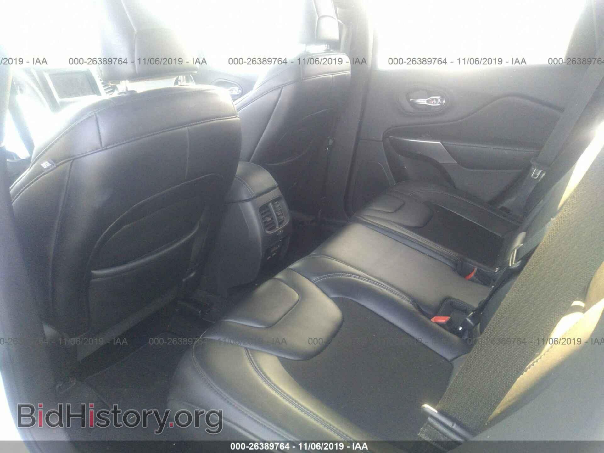 2019 JEEP CHEROKEE - VIN: 1C4PJLLB2KD219998 - Photo 8