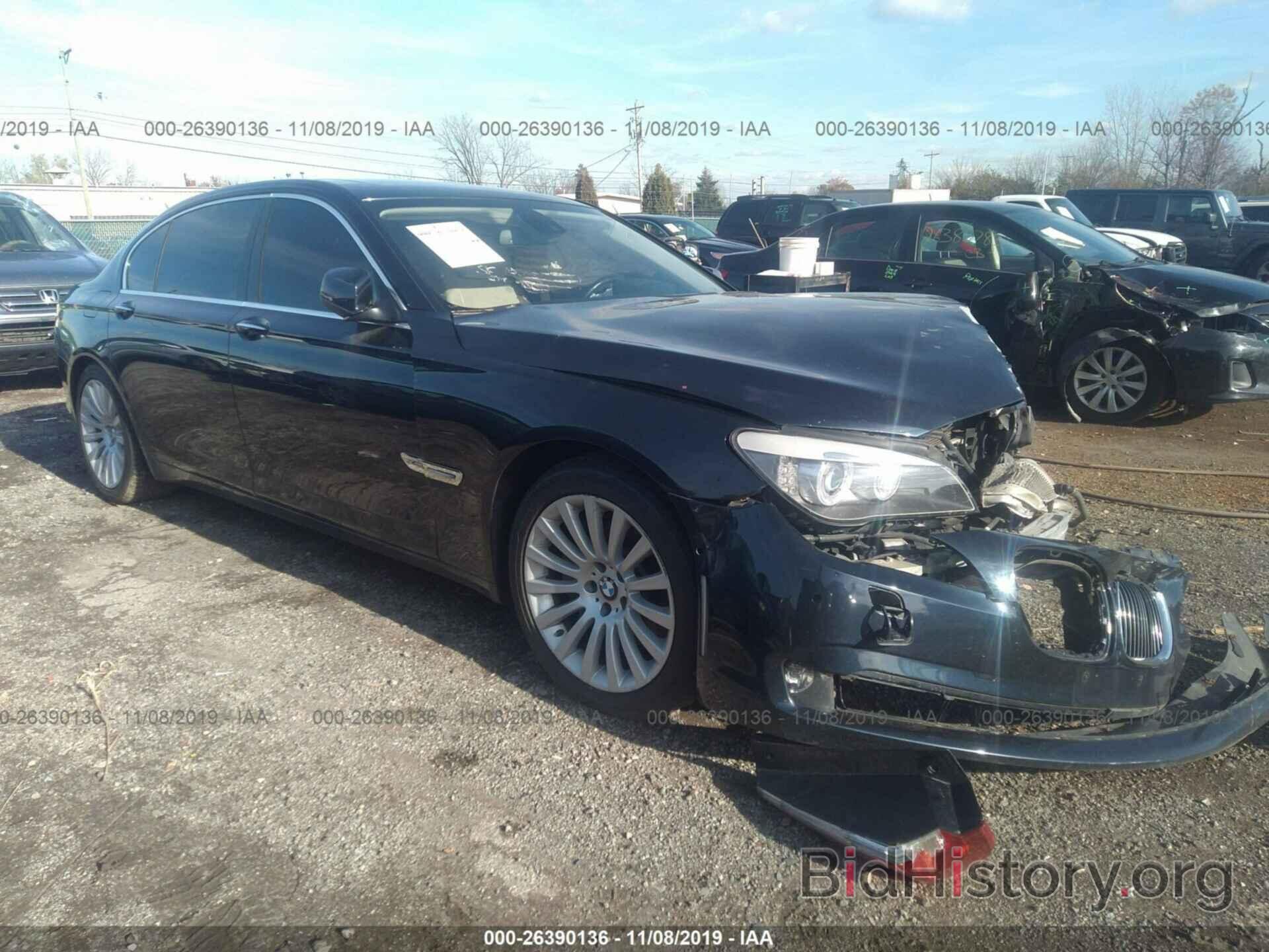 Photo WBAKC8C57CC436852 - BMW 750 2012