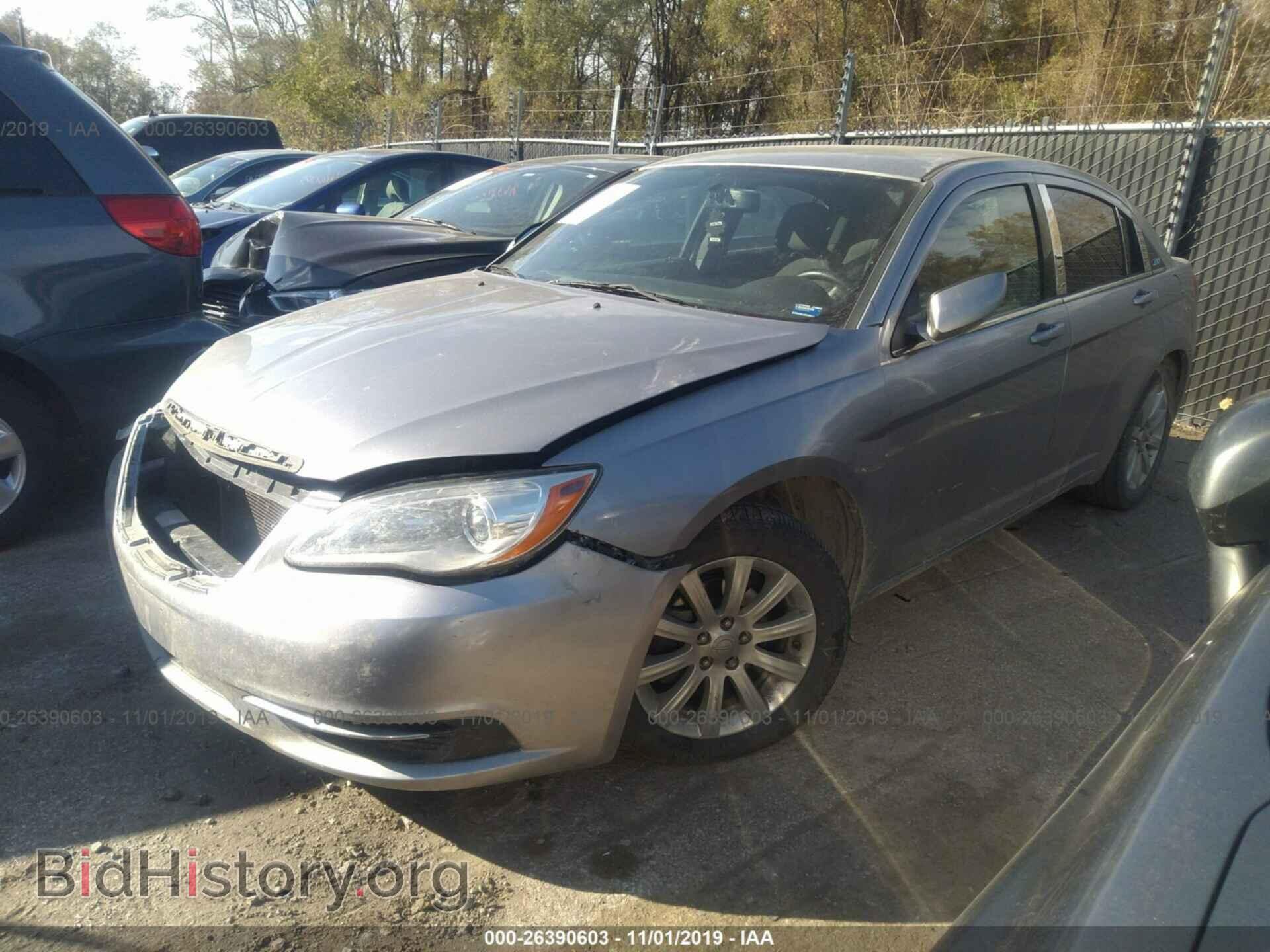2013 CHRYSLER 200 - VIN: 1C3CCBBB9DN516529 - Фото 2