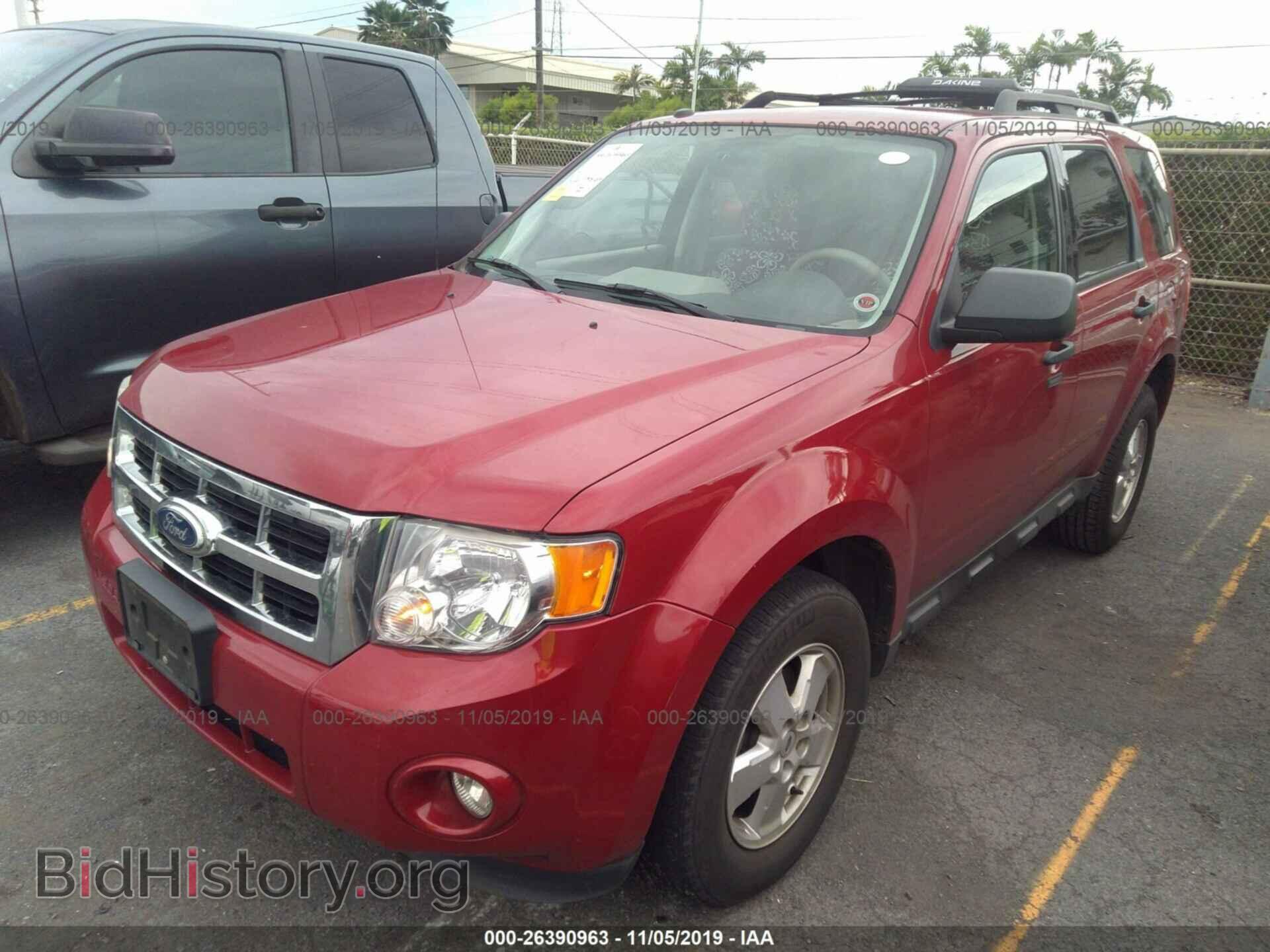 2011 FORD ESCAPE - VIN: 1FMCU0D79BKA81995 - Фото 2