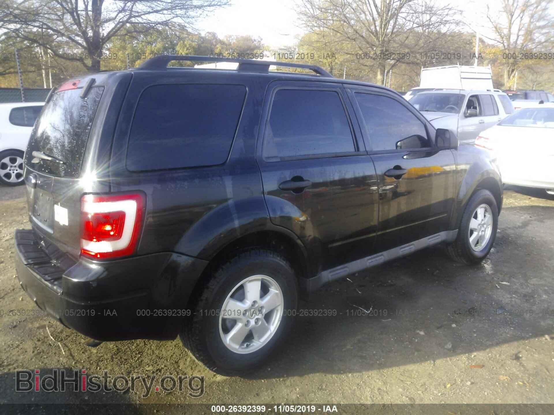 2011 FORD ESCAPE - VIN: 1FMCU0D71BKC47216 - Фото 4
