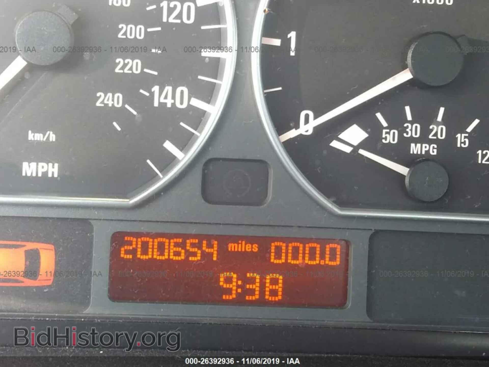 2005 BMW 330 - VIN: WBAEW53485PG12381 - Photo 7