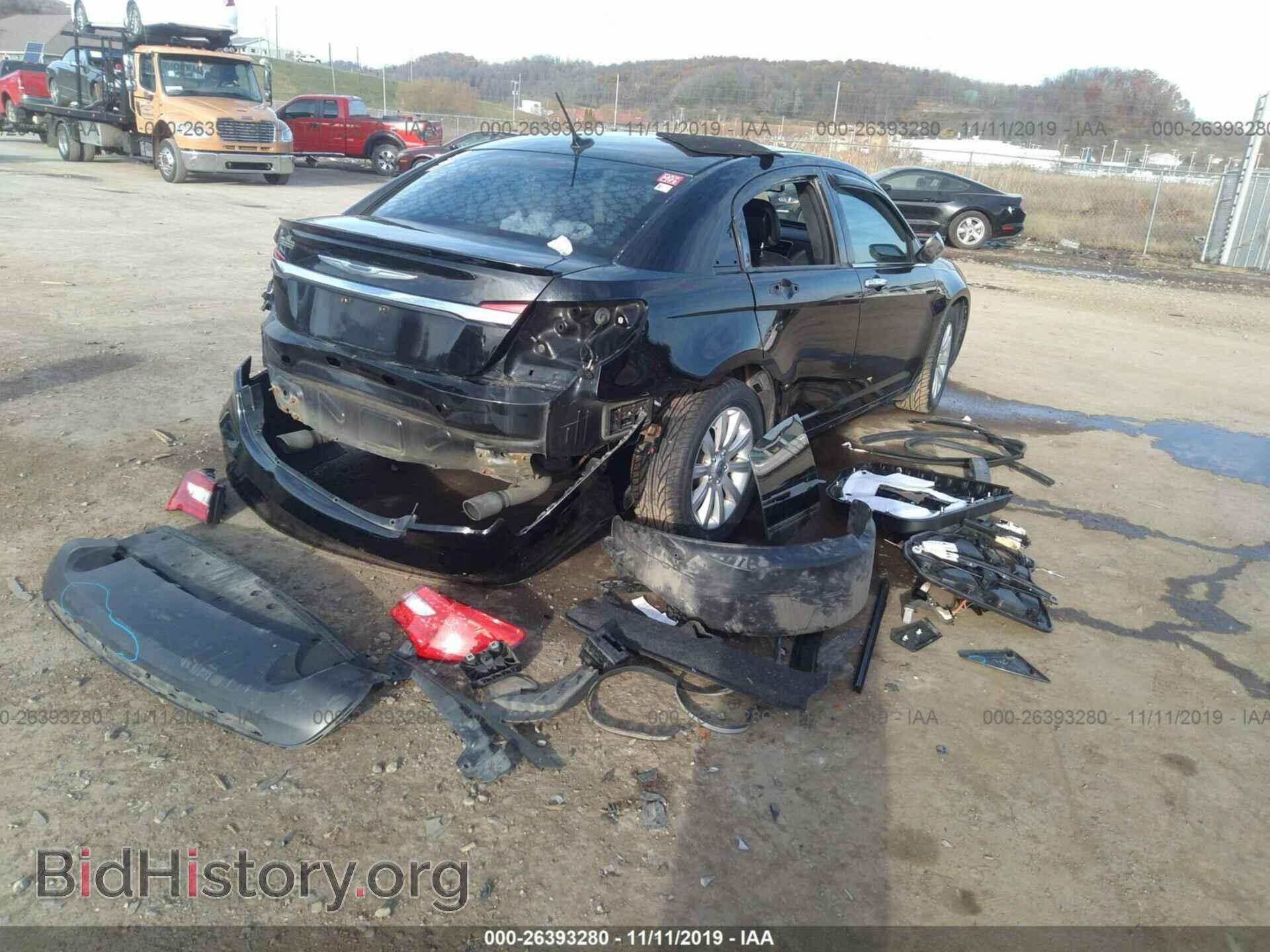2013 CHRYSLER 200 - VIN: 1C3CCBCG6DN500511 - Photo 4