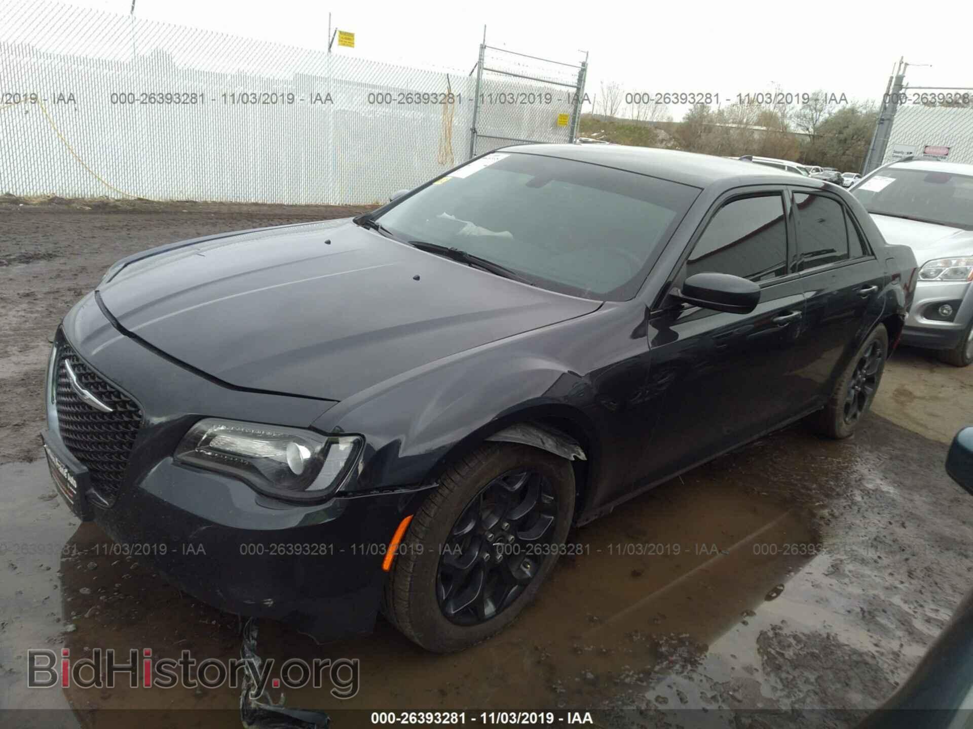 2019 CHRYSLER 300 - VIN: 2C3CCAGG3KH542998 - Photo 2