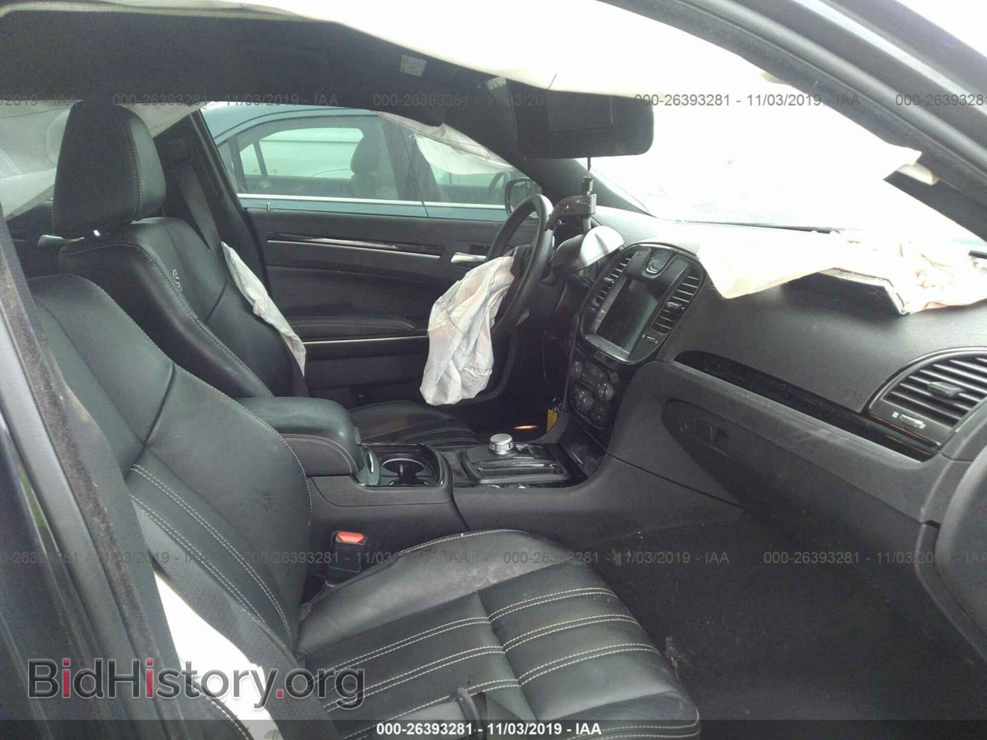 2019 CHRYSLER 300 - VIN: 2C3CCAGG3KH542998 - Photo 5