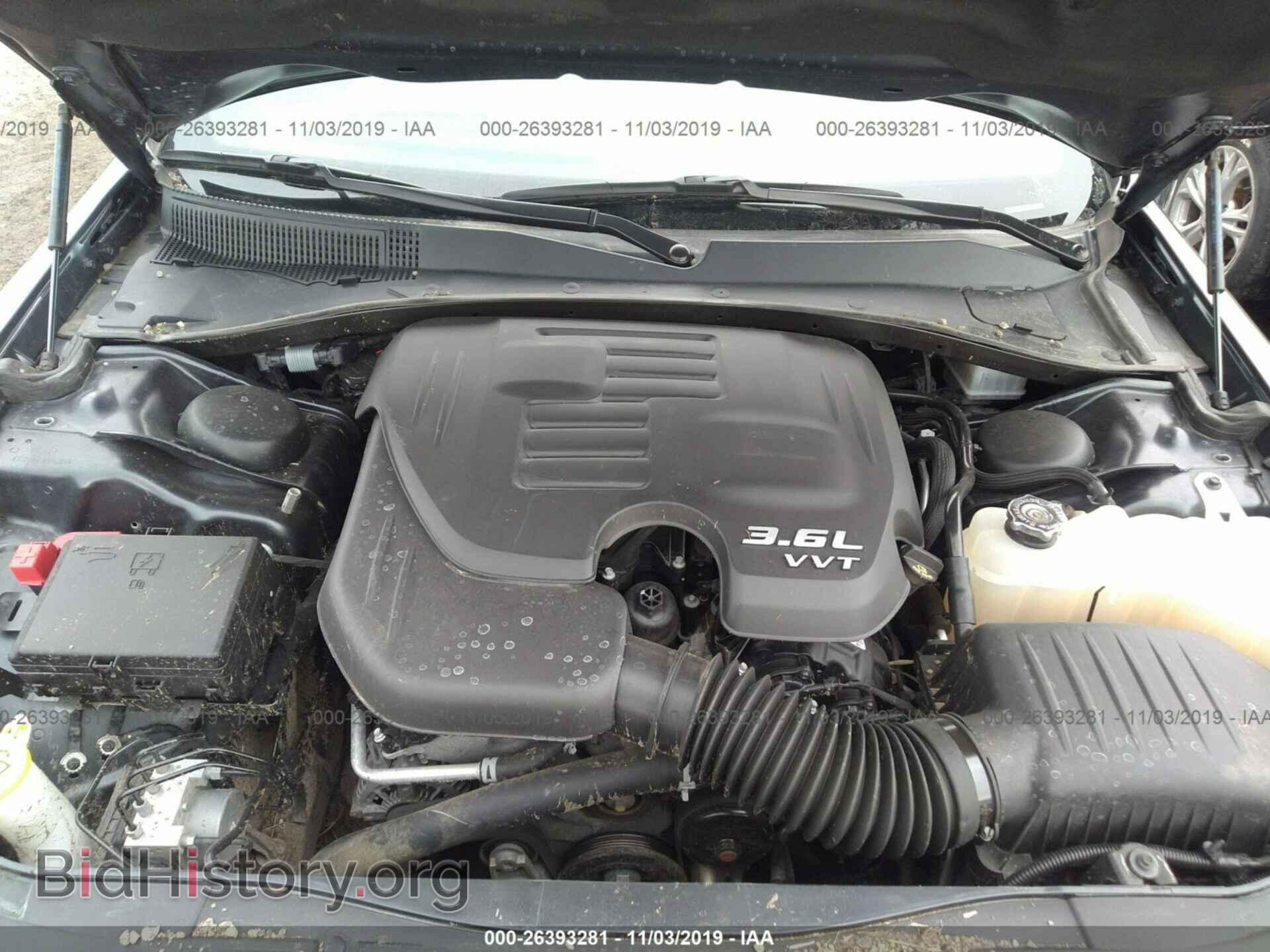 2019 CHRYSLER 300 - VIN: 2C3CCAGG3KH542998 - Photo 10