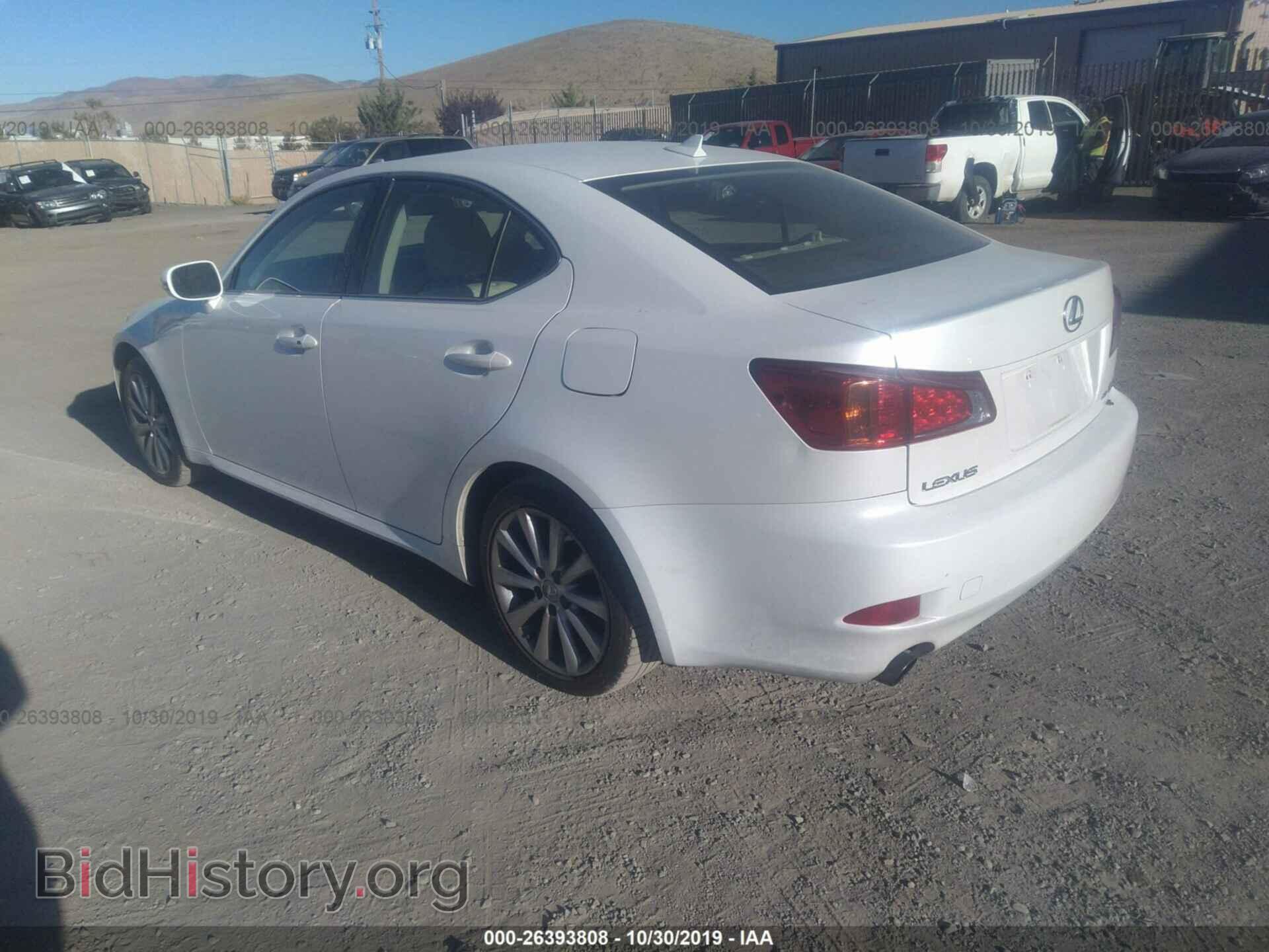 2010 LEXUS IS - VIN: JTHCF5C26A5044464 - Photo 3