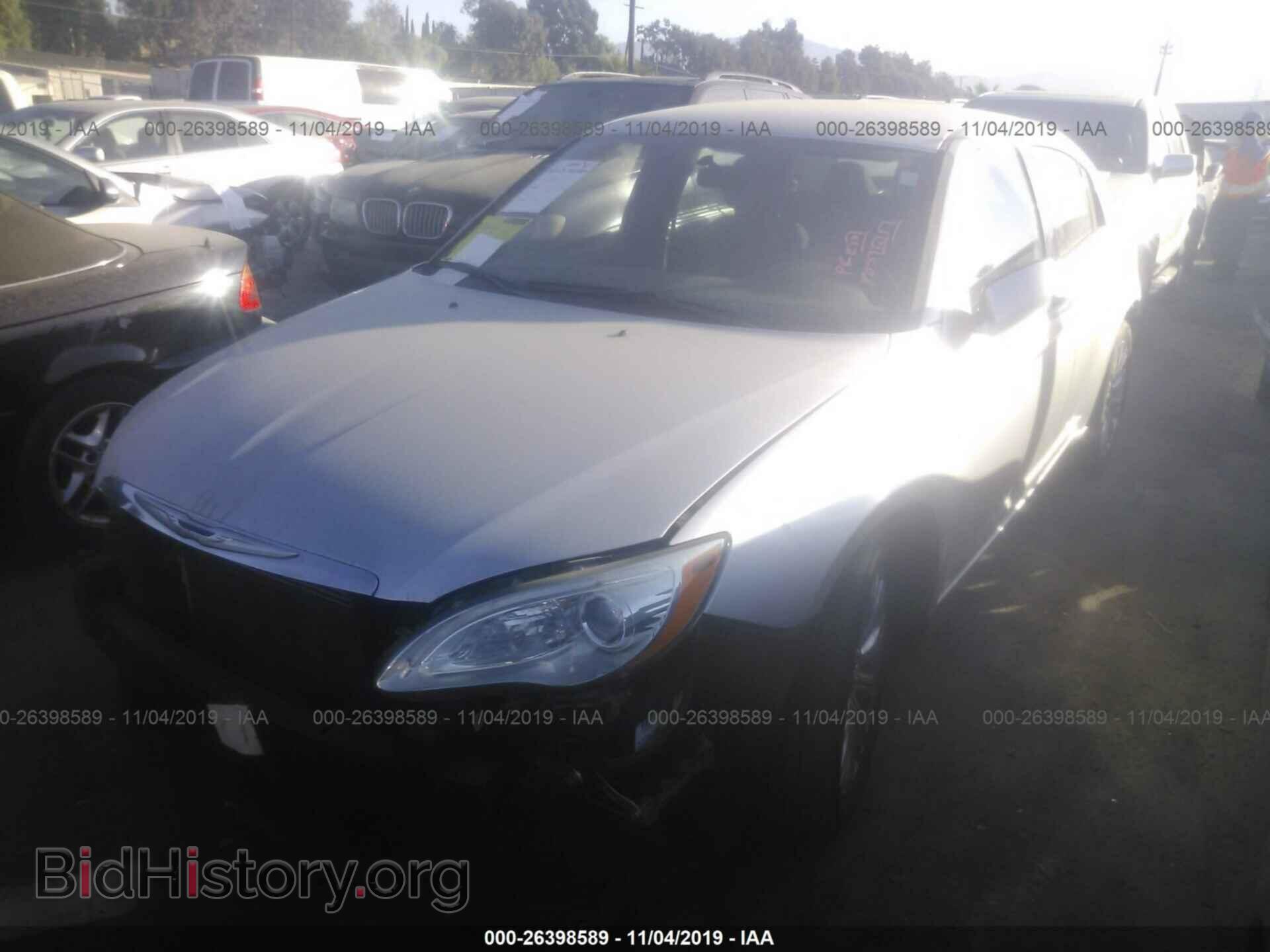 2011 CHRYSLER 200 - VIN: 1C3BC1FB3BN547806 - Фото 2