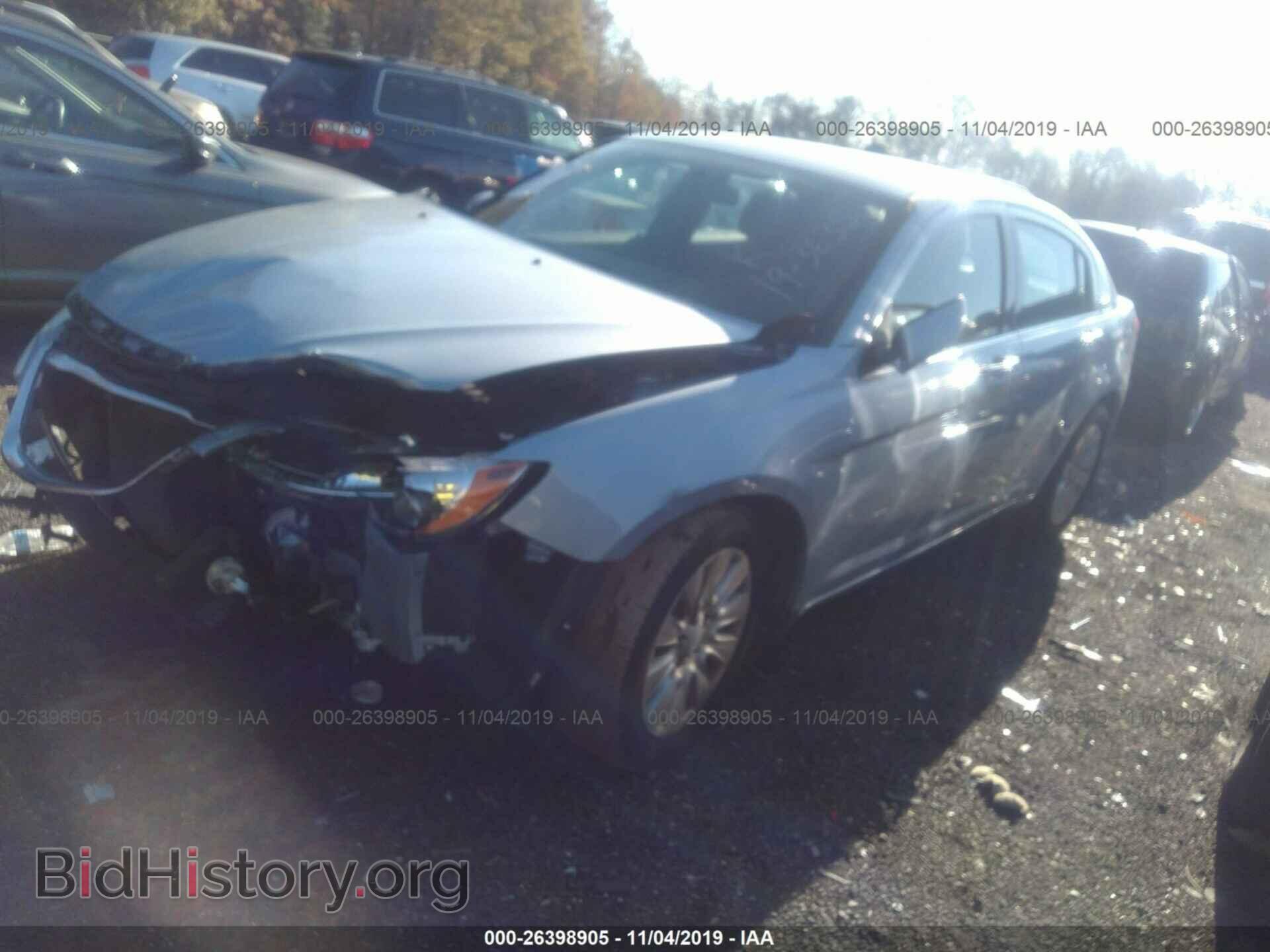 2013 CHRYSLER 200 - VIN: 1C3CCBAB8DN762778 - Фото 2