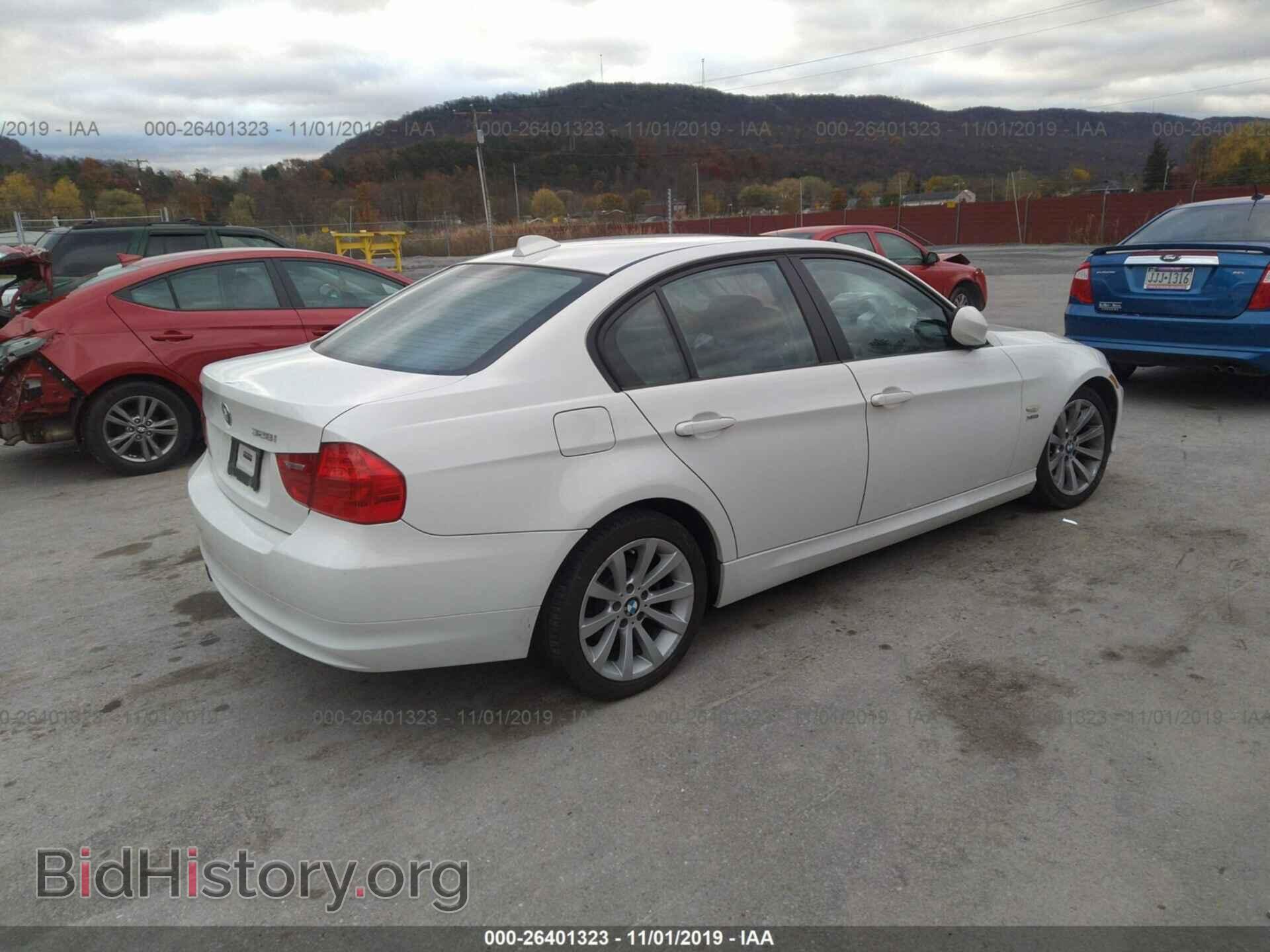 2011 BMW 328 - VIN: WBAPK7C5XBA817284 - Фото 4