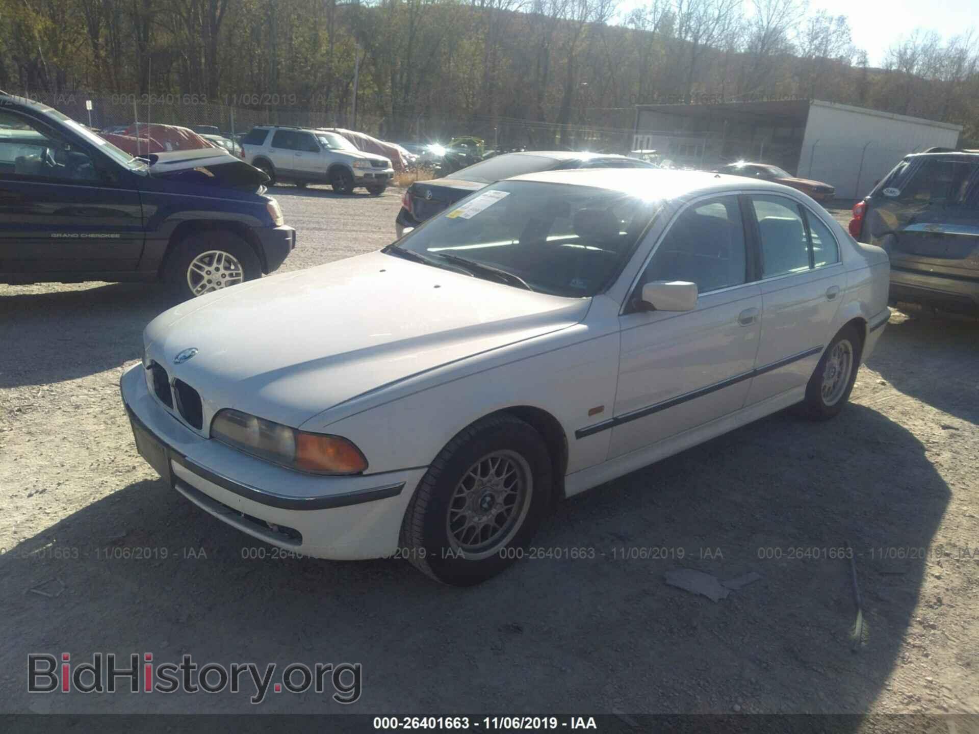 1997 BMW 528 - VIN: WBADD6325VBW27775 - Photo 2