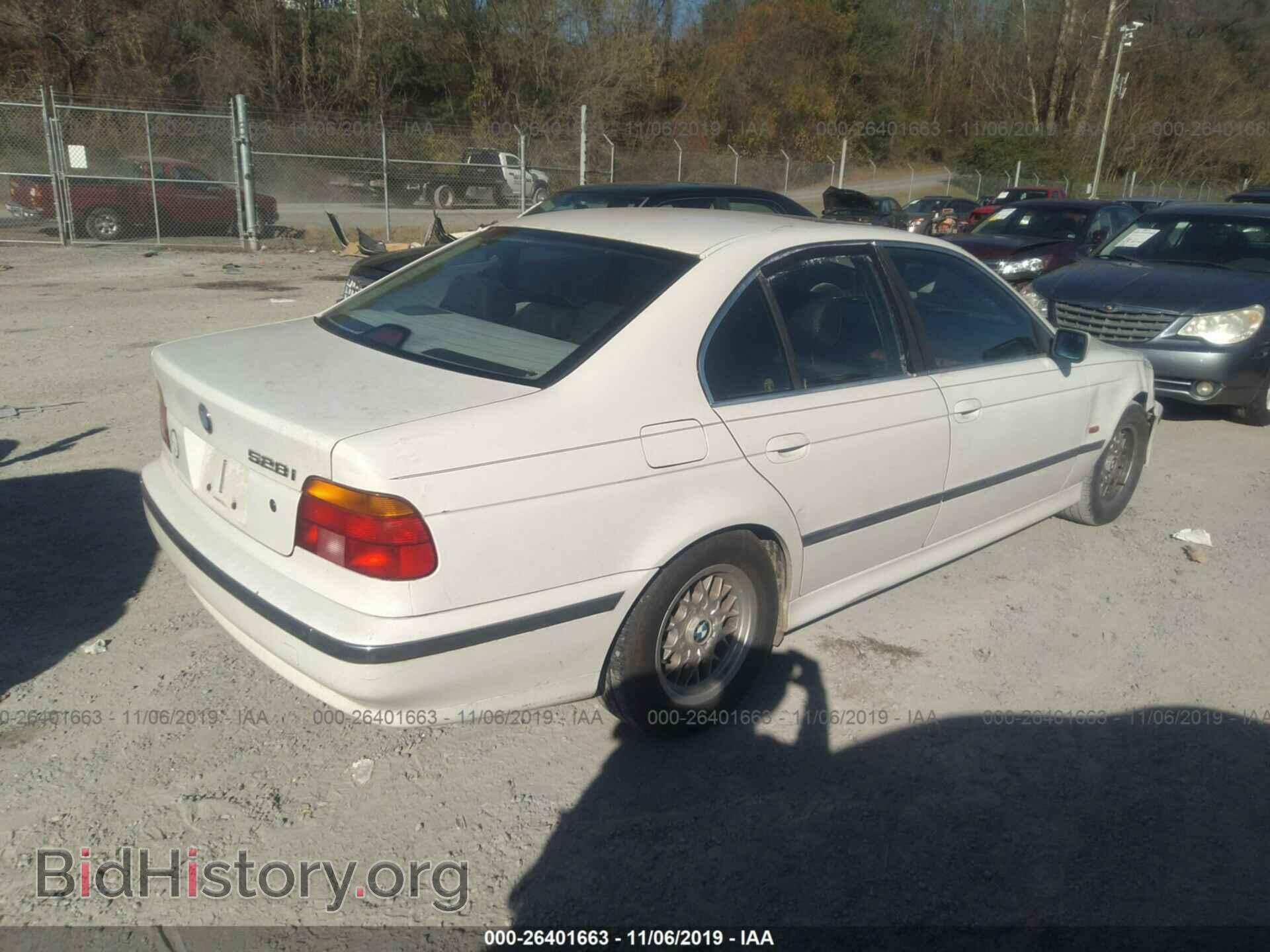 1997 BMW 528 - VIN: WBADD6325VBW27775 - Photo 4
