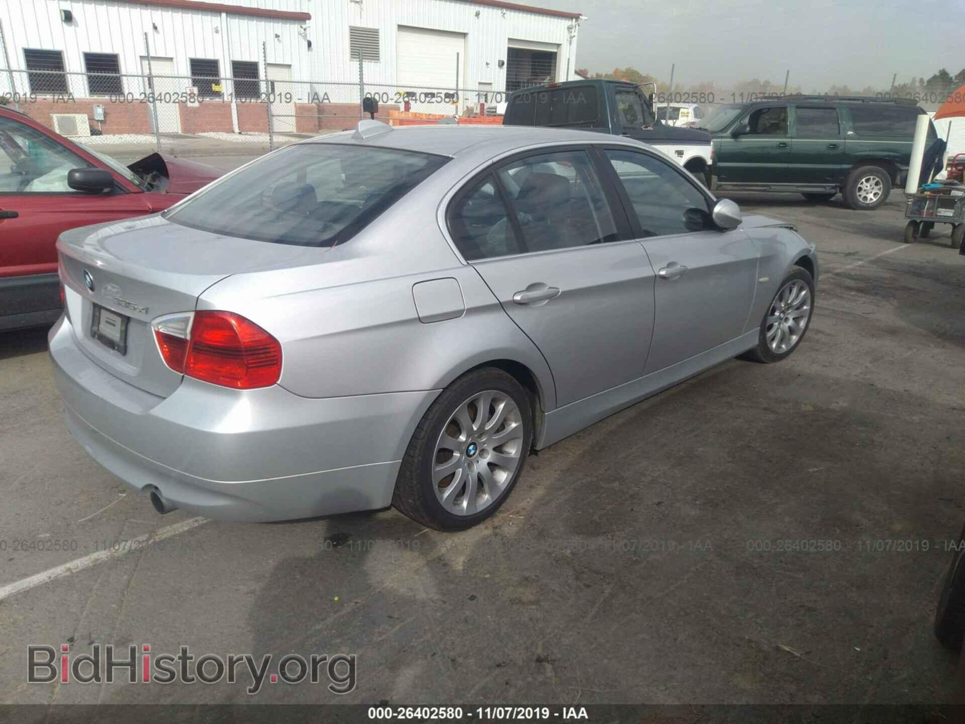 2007 BMW 335 - VIN: WBAVD53547A007789 - Photo 4