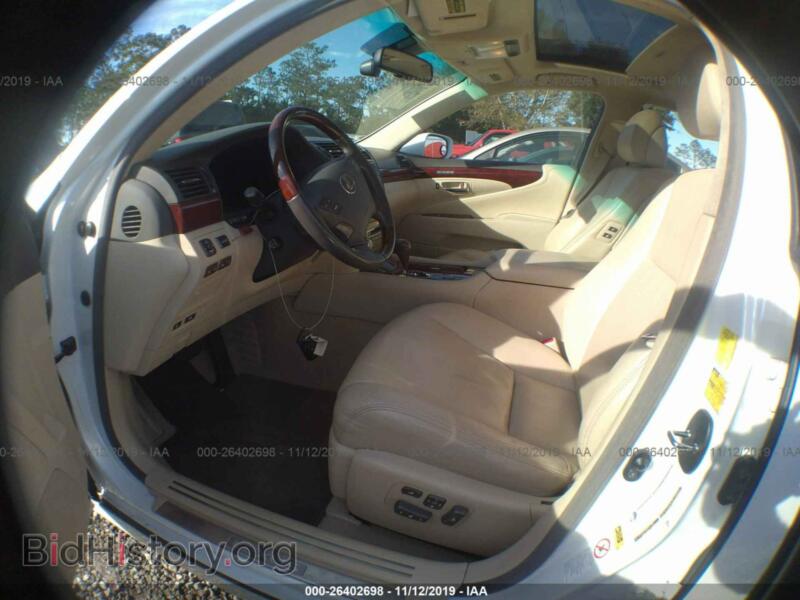 2010 Lexus LS (VIN JTHGL5EF6A5040490) — фото 5 из 11