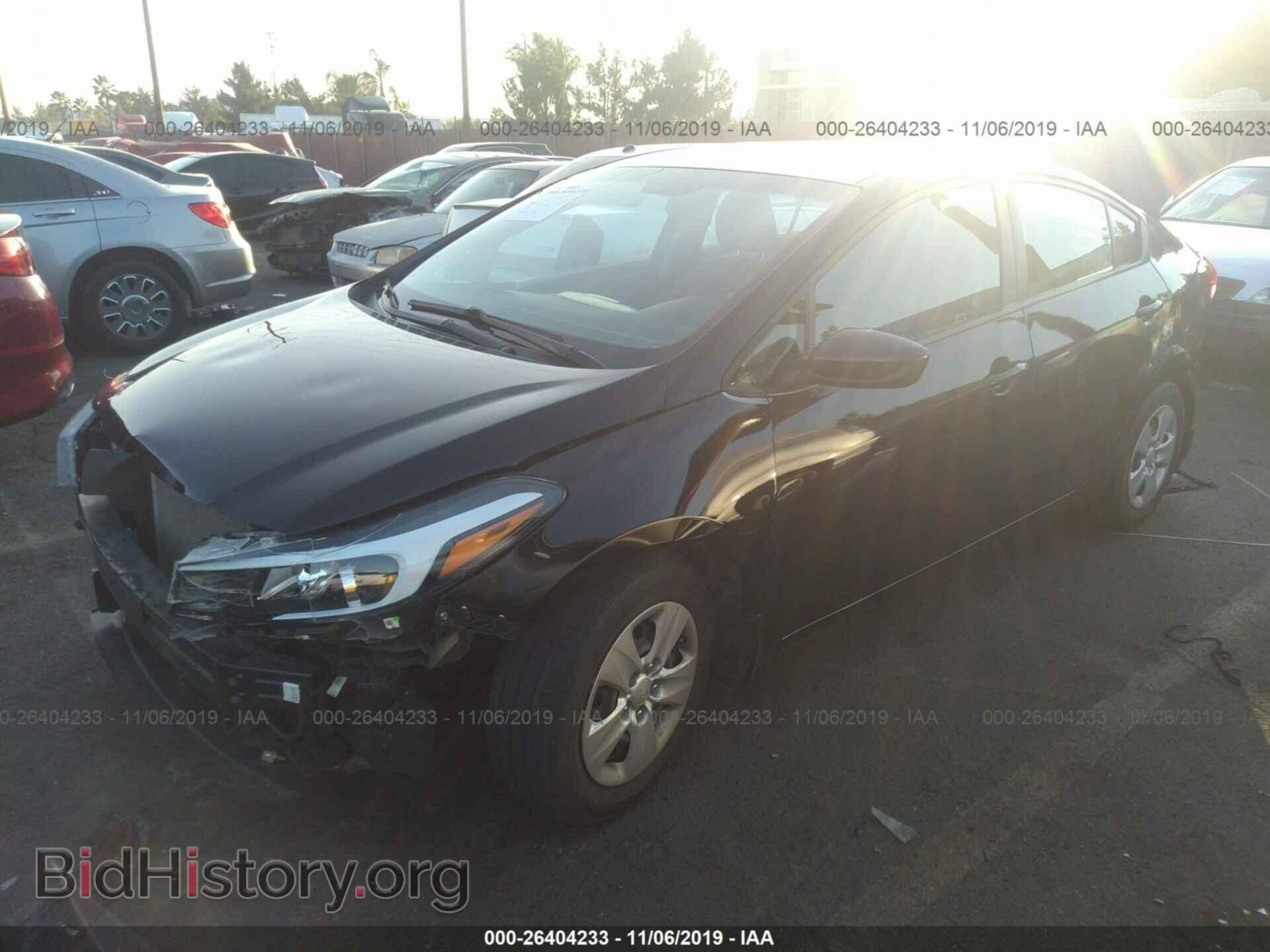 2017 KIA FORTE - VIN: 3KPFK4A78HE010978 - Photo 2