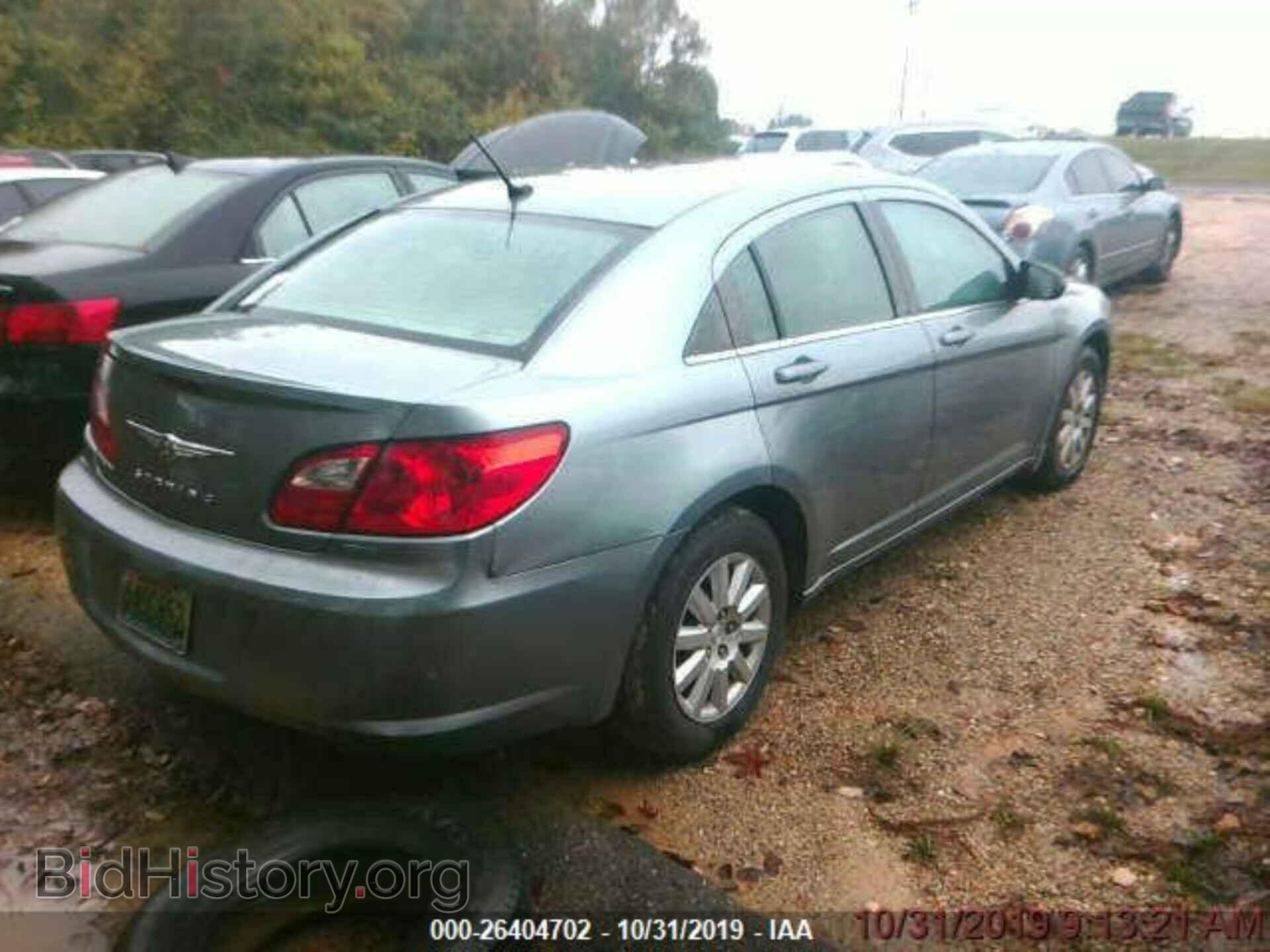 2010 CHRYSLER SEBRING - VIN: 1C3CC4FBXAN207931 - Фото 2
