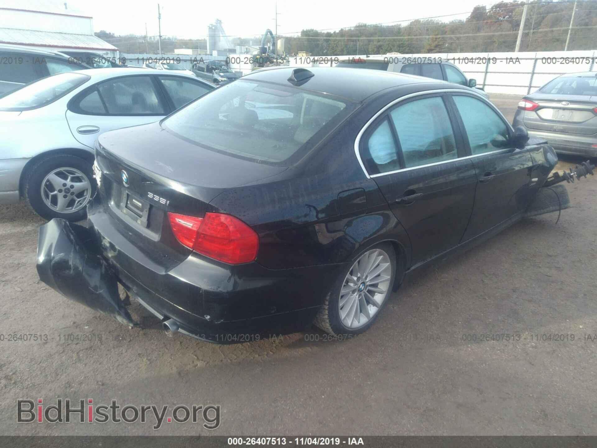 2009 BMW 335 - VIN: WBAPL33589A406384 - Фото 4