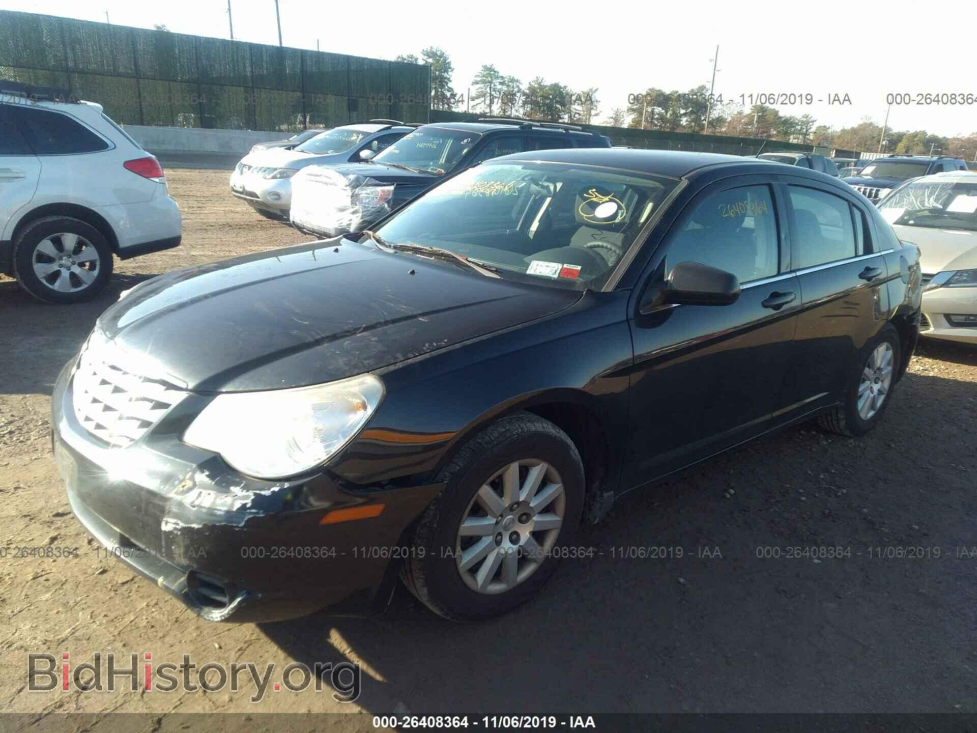 2010 Chrysler Sebring - VIN: 1C3CC4FB8AN140441 - Фото 2