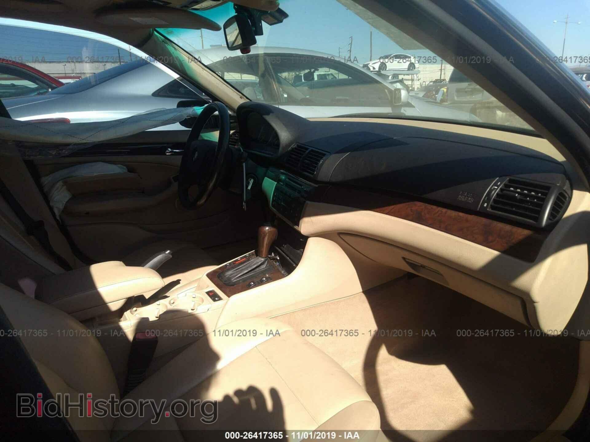 2004 BMW 330 - VIN: WBAEV53434KM36819 - Photo 5