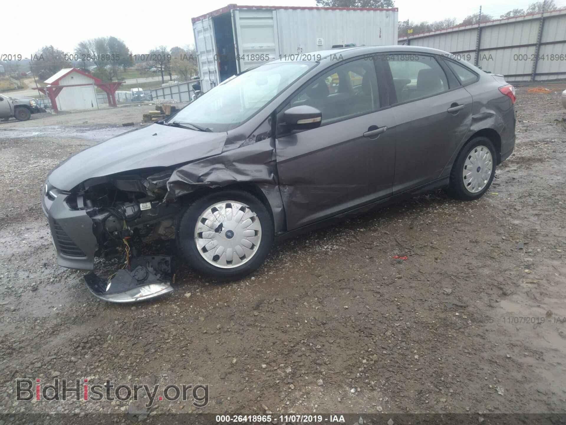 2013 FORD FOCUS - VIN: 1FADP3F23DL121364 - Photo 2