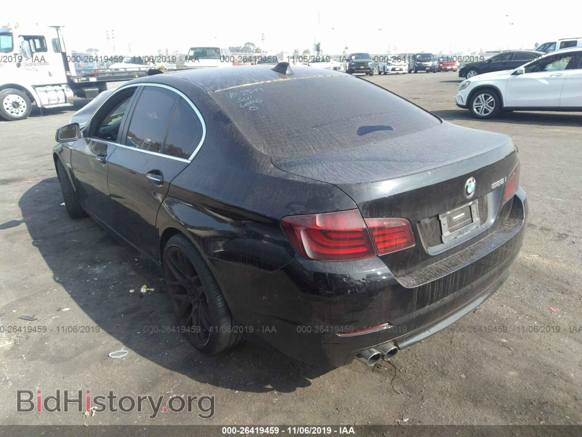 2011 BMW 528 - VIN: WBAFR1C54BC739030 - Фото 3