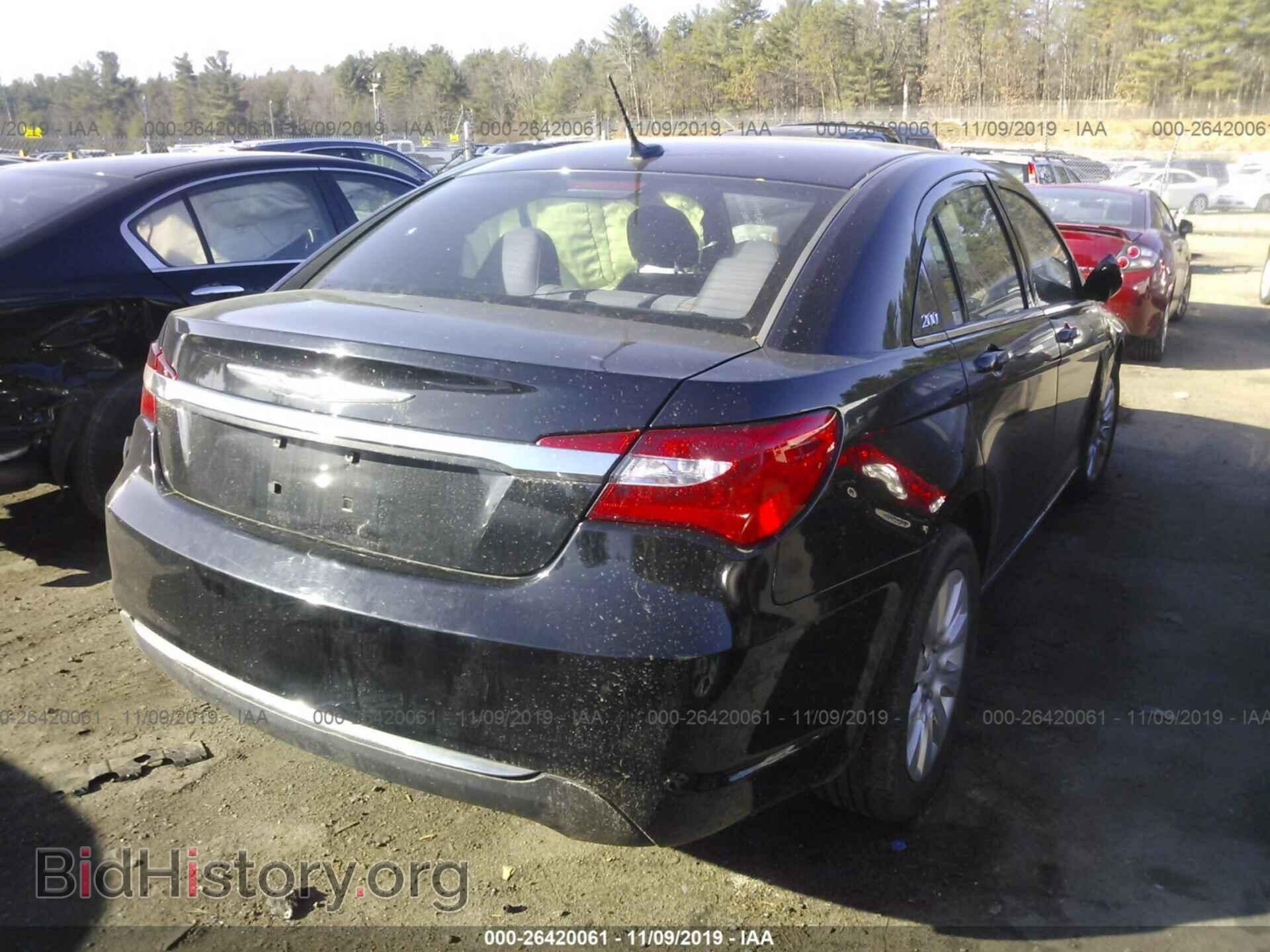 2013 Chrysler 200 - VIN: 1C3CCBAB4DN633114 - Фото 4