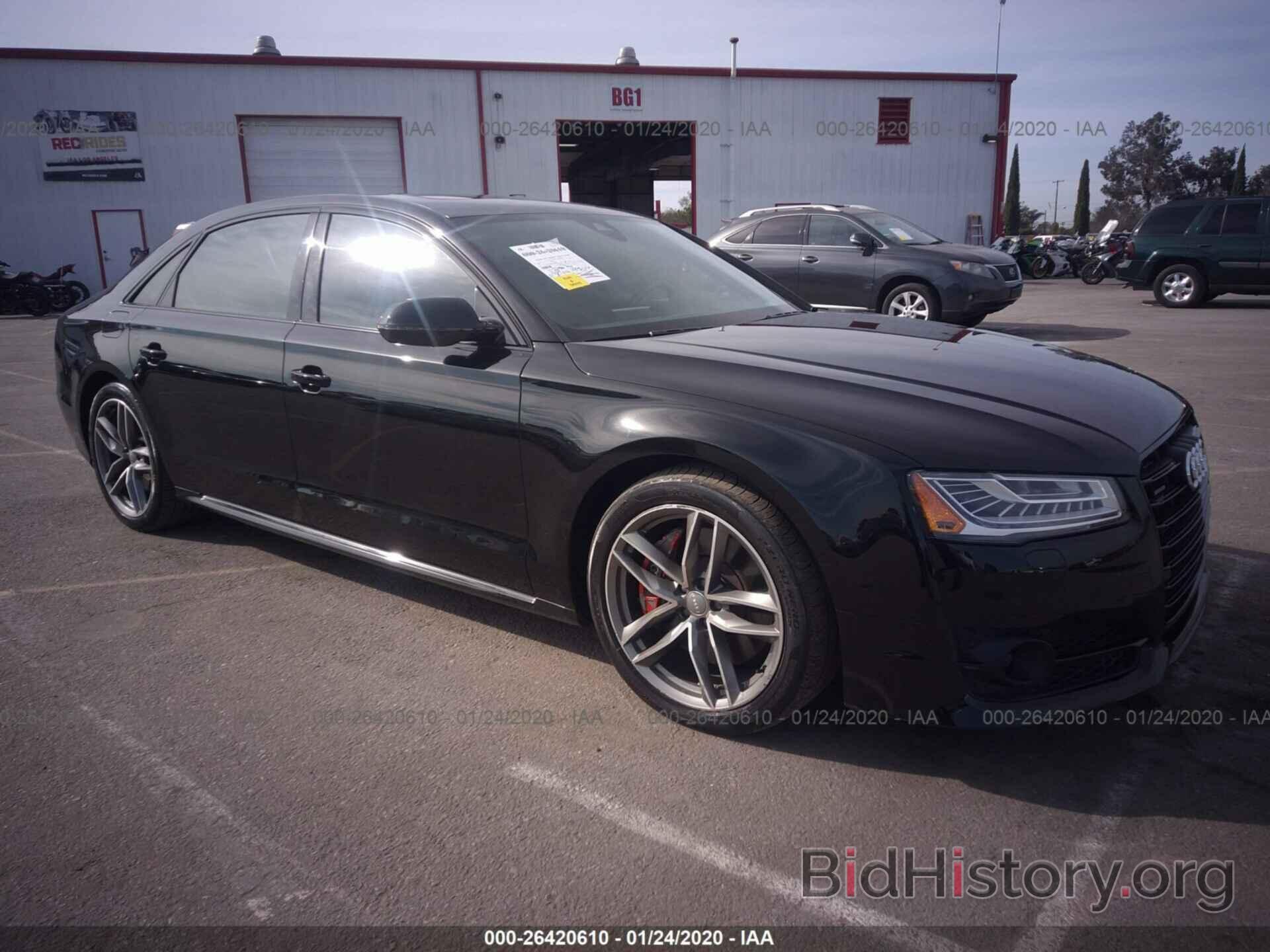 Photo WAU44AFD8HN010700 - AUDI A8 2017