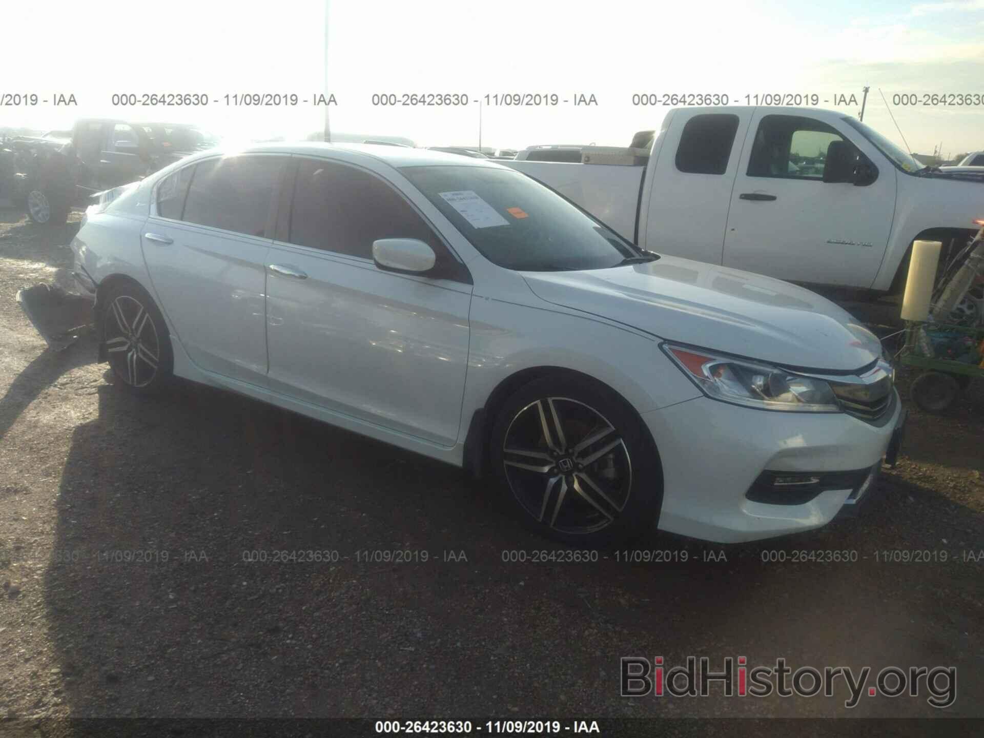 Photo 1HGCR2F51HA165497 - HONDA ACCORD 2017