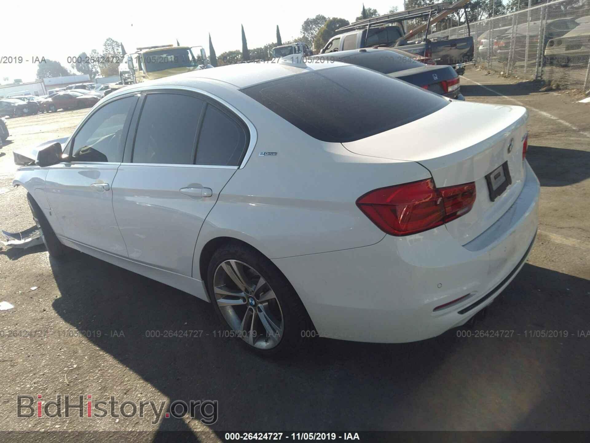 2017 BMW 330E - VIN: WBA8E1C39HA158811 - Фото 3