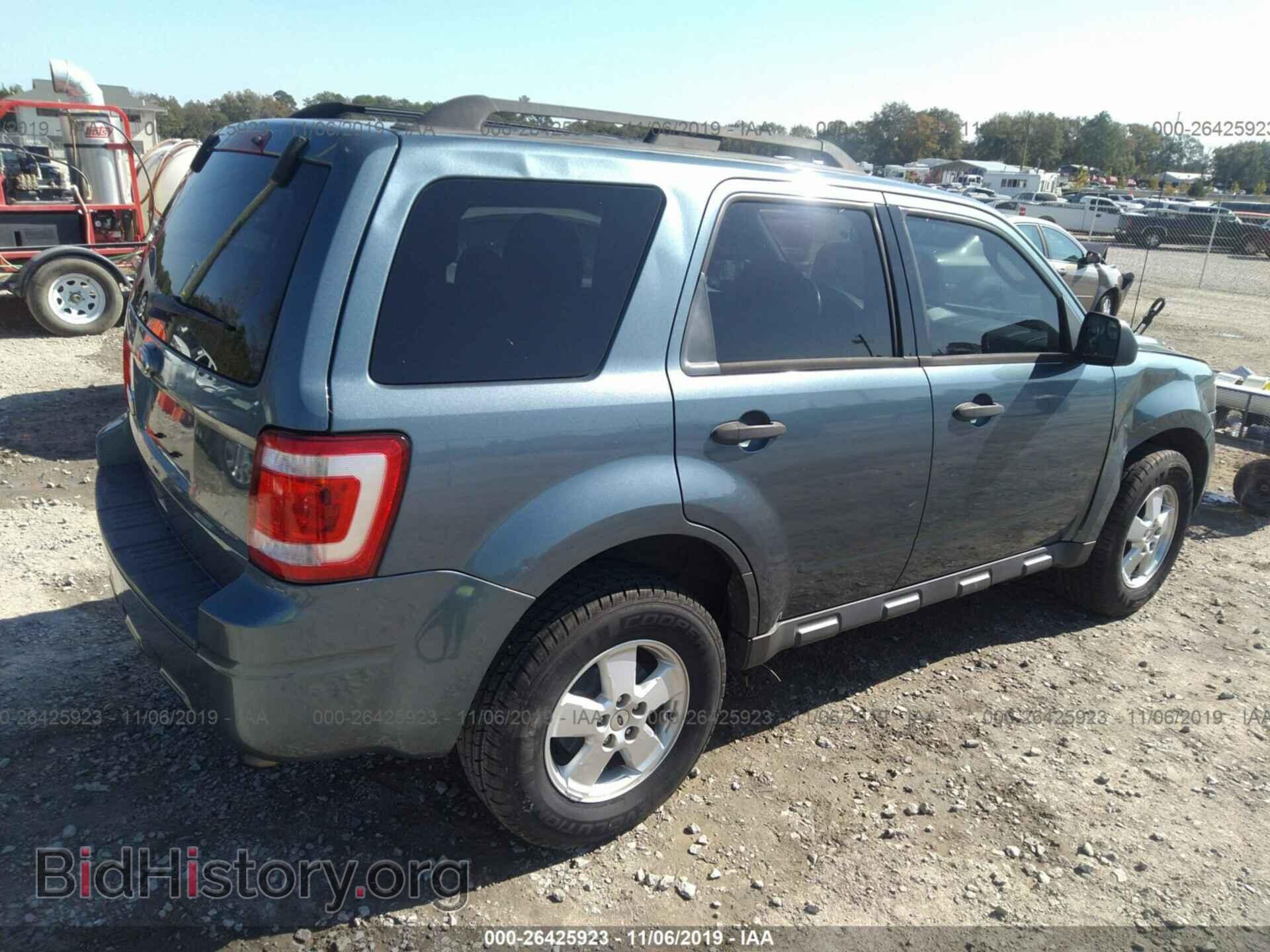 2011 FORD ESCAPE - VIN: 1FMCU0D77BKC17220 - Фото 4