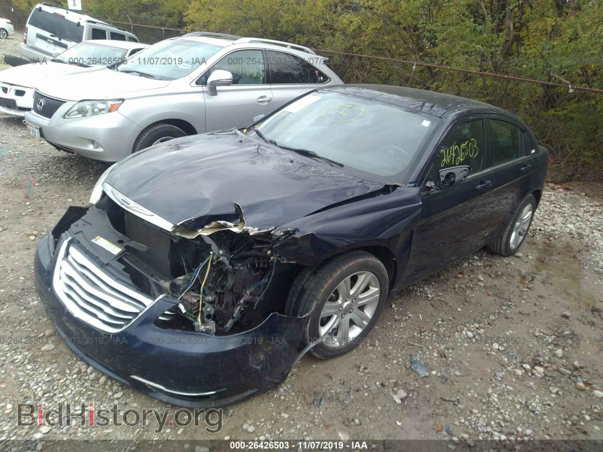 2013 CHRYSLER 200 - VIN: 1C3CCBBB7DN684654 - Фото 2