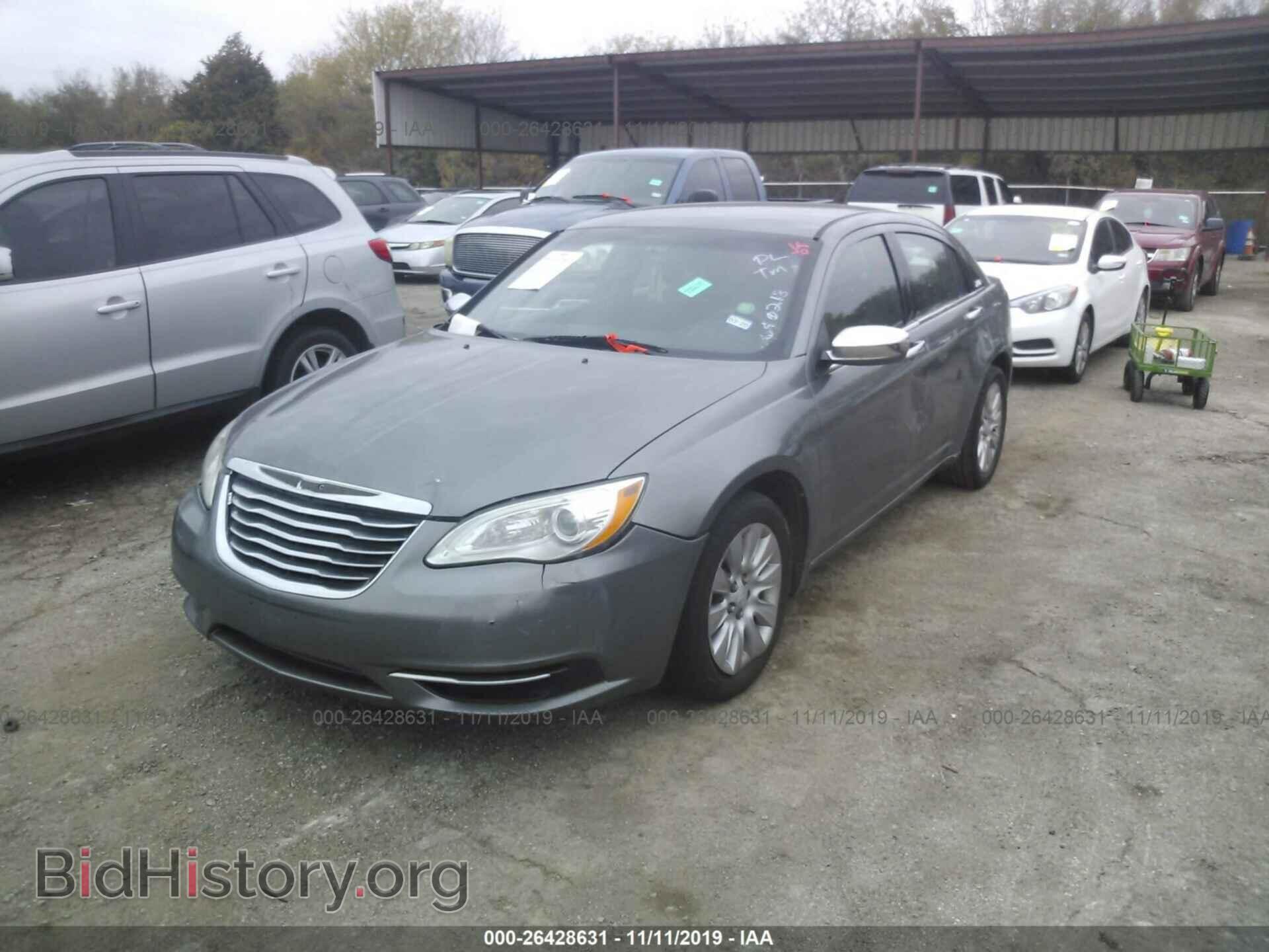 2013 CHRYSLER 200 - VIN: 1C3CCBAB7DN640218 - Photo 2