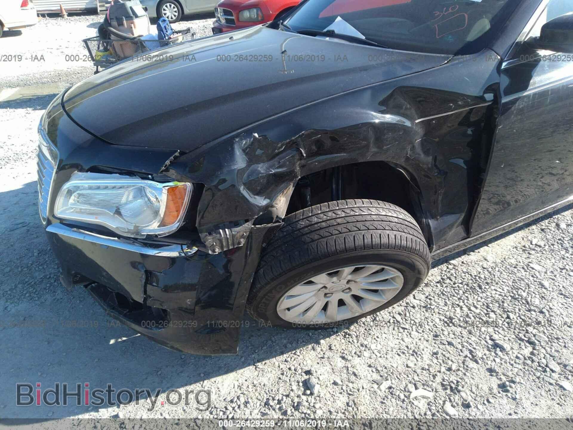 2013 CHRYSLER 300 - VIN: 2C3CCAAG5DH657095 - Фото 6