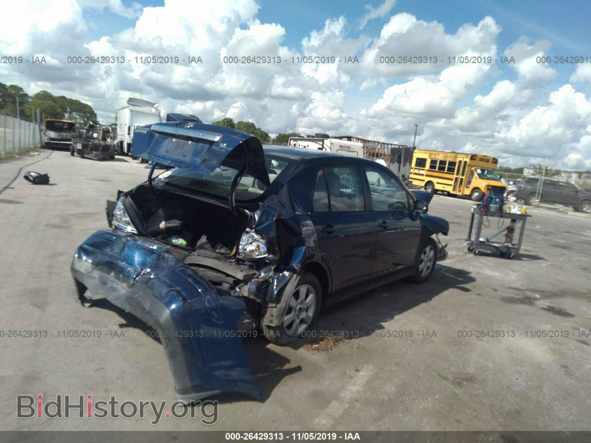 2009 NISSAN VERSA - VIN: 3N1BC11E49L402008 - Фото 4