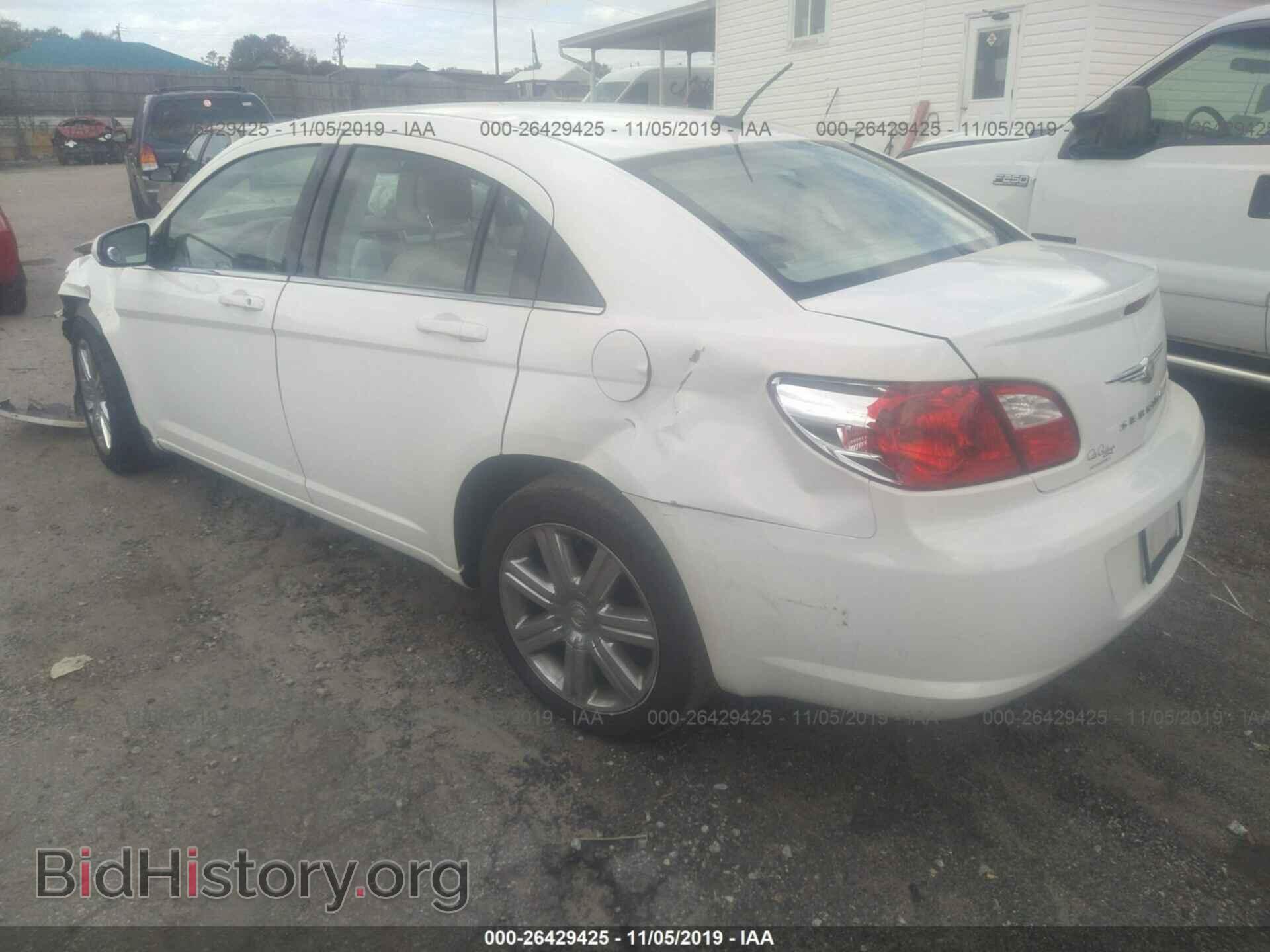 2010 CHRYSLER SEBRING - VIN: 1C3CC5FVXAN173375 - Фото 3