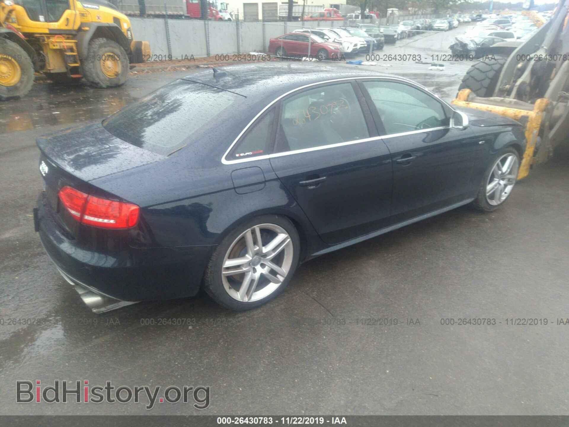 2011 AUDI S4 - VIN: WAUDGAFL3BA062197 - Фото 4
