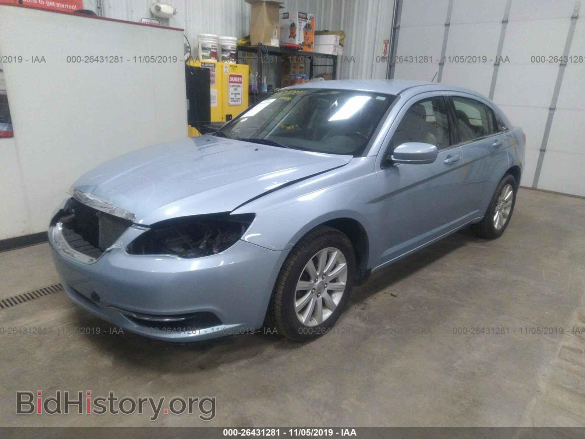 2014 CHRYSLER 200 - VIN: 1C3CCBBB4EN117920 - Photo 2