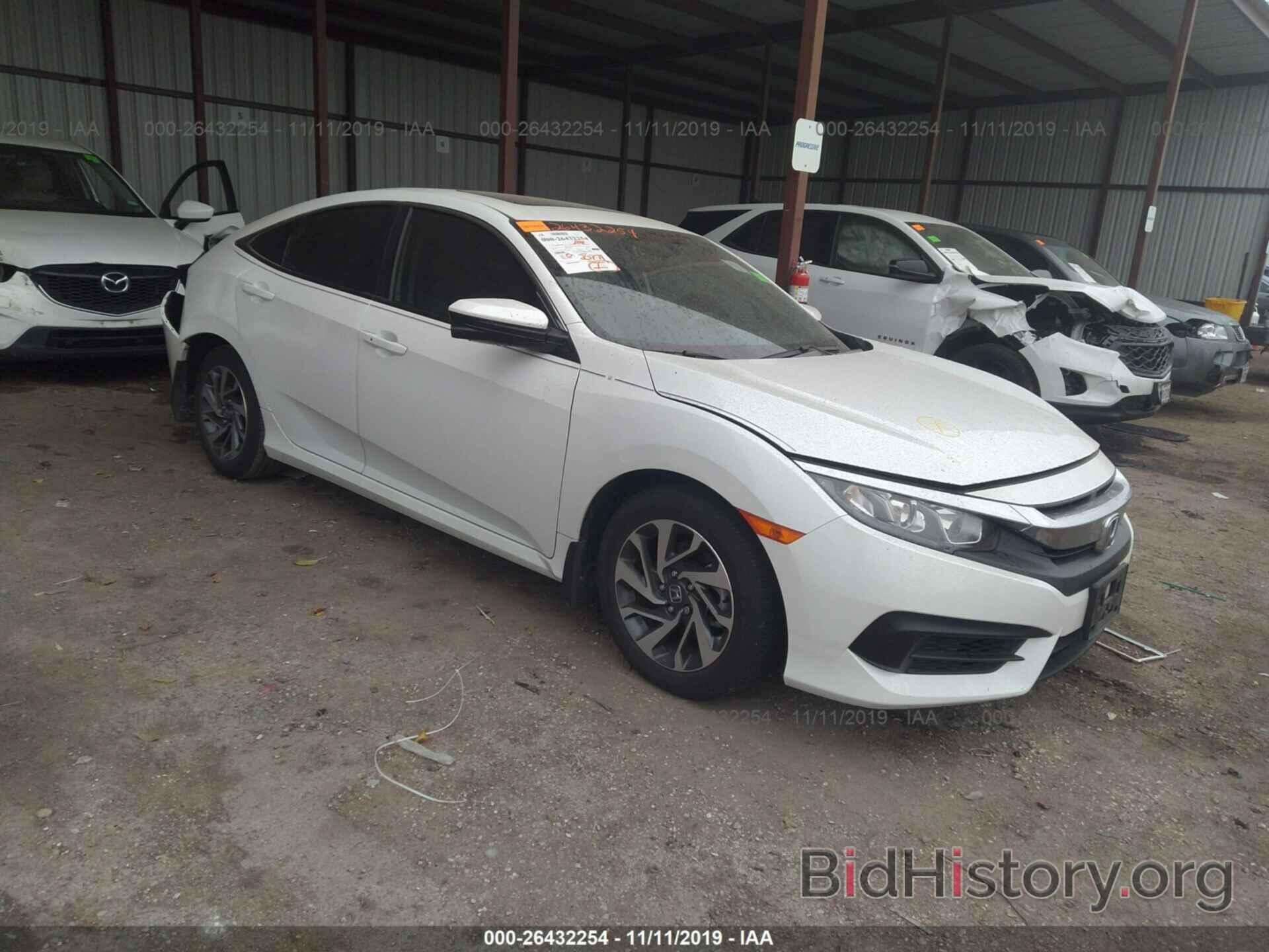 Photo 2HGFC2F72JH546122 - HONDA CIVIC 2018