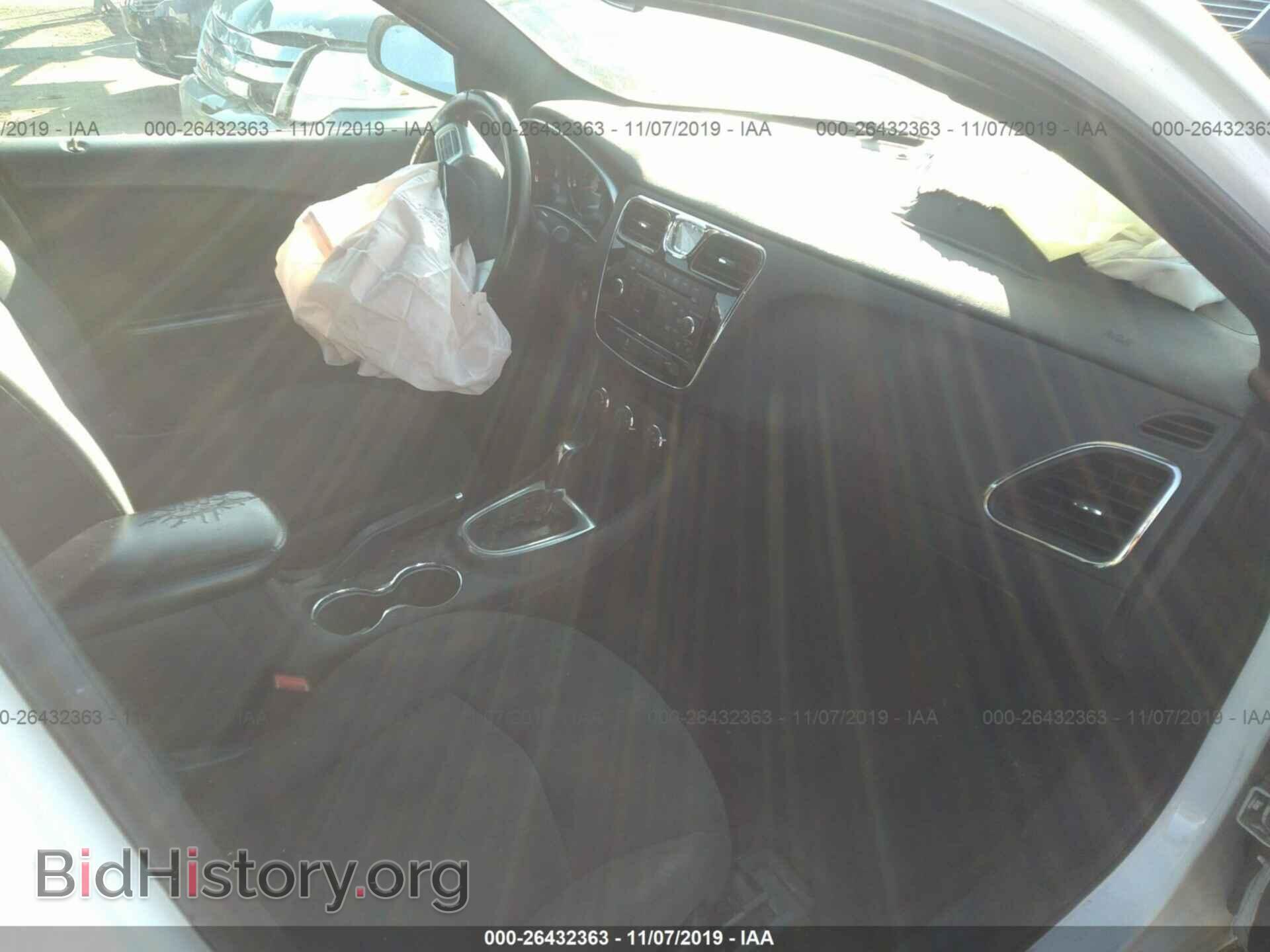 2011 CHRYSLER 200 - VIN: 1C3BC1FB9BN612030 - Фото 5