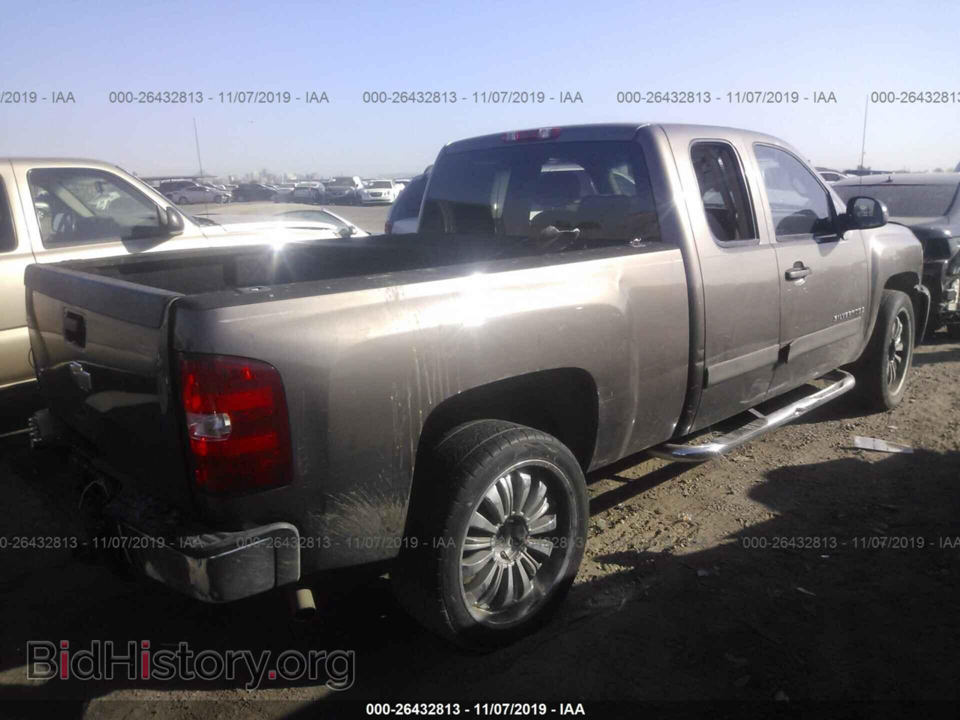 2007 CHEVROLET SILVERADO - VIN: 2GCEC19C271682135 - Фото 4