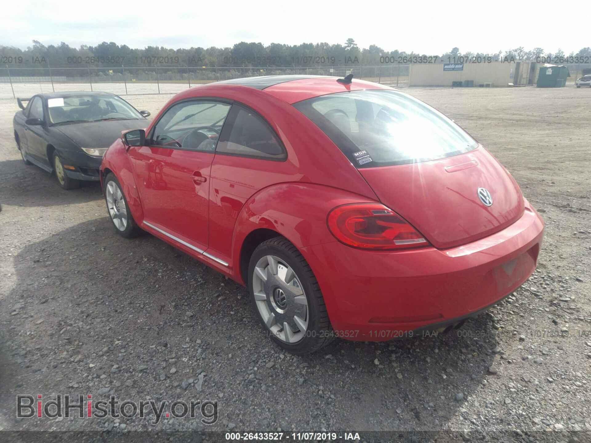 2014 VOLKSWAGEN BEETLE - VIN: 3VWJ17AT4EM637669 - Фото 3