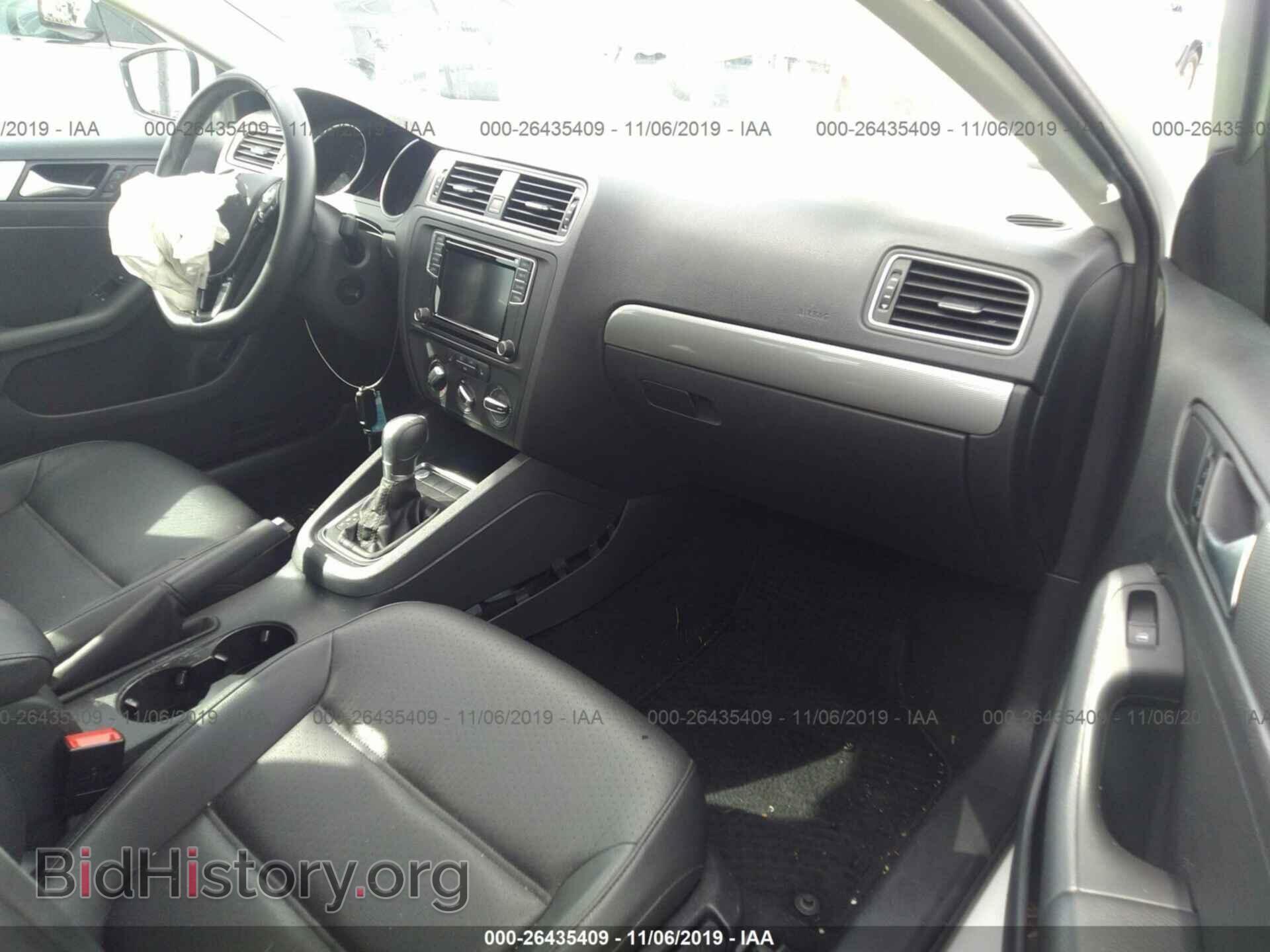 2017 VOLKSWAGEN JETTA - VIN: 3VWDB7AJ2HM414575 - Фото 5